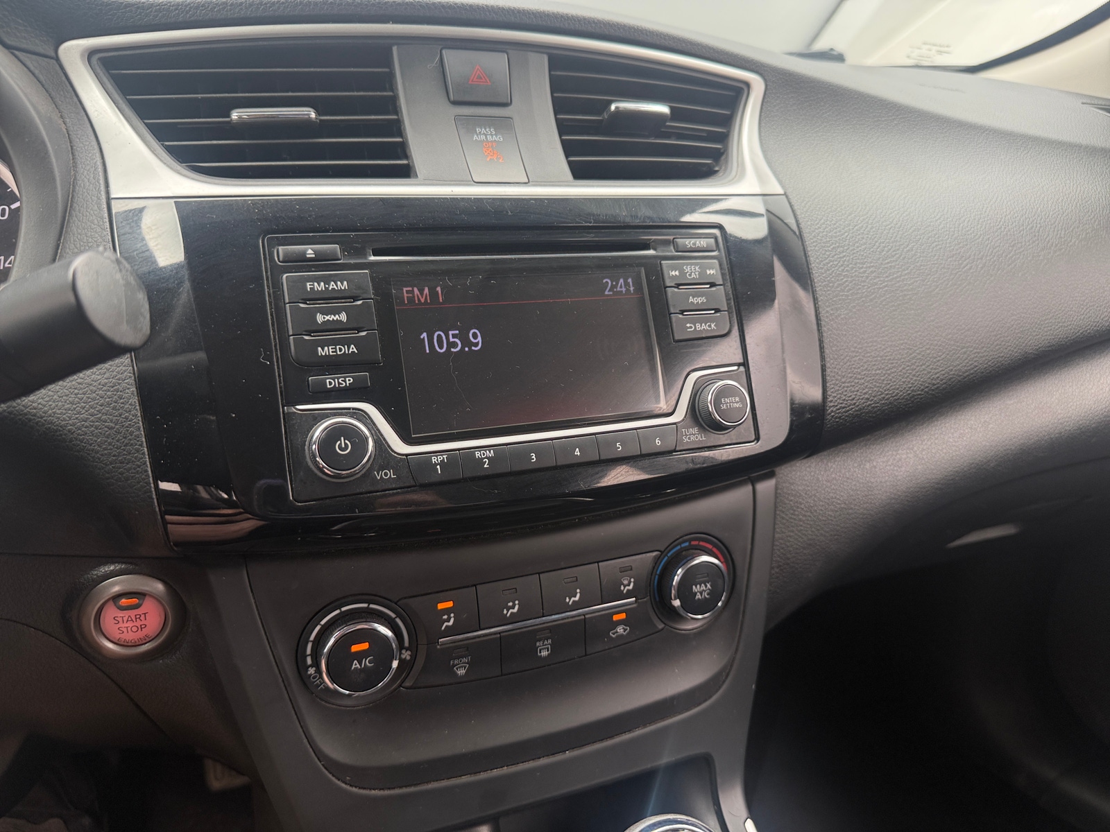 Thumbnail: 2016 Nissan Sentra - 4