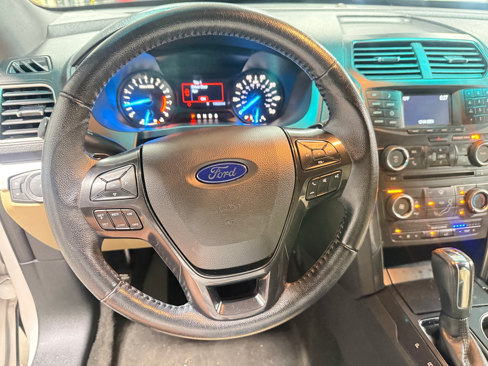 Thumbnail: 2017 Ford Explorer - 5