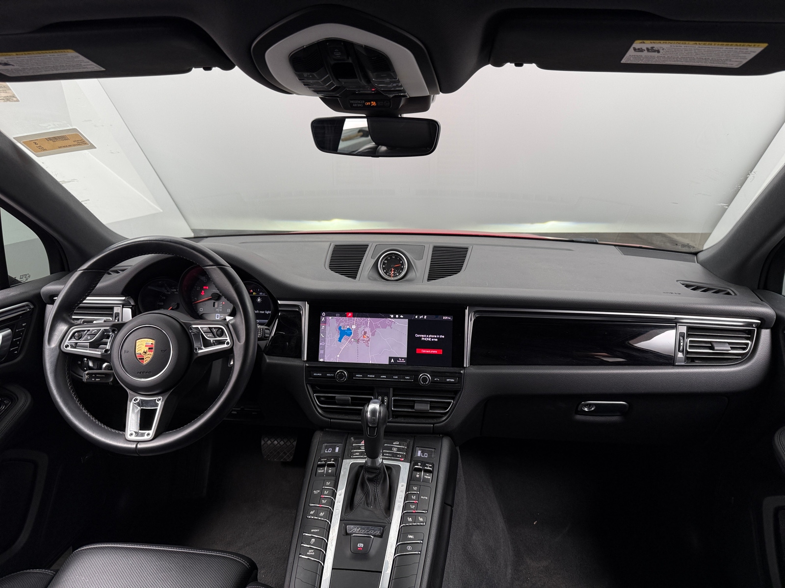 Thumbnail: 2021 Porsche Macan - 2