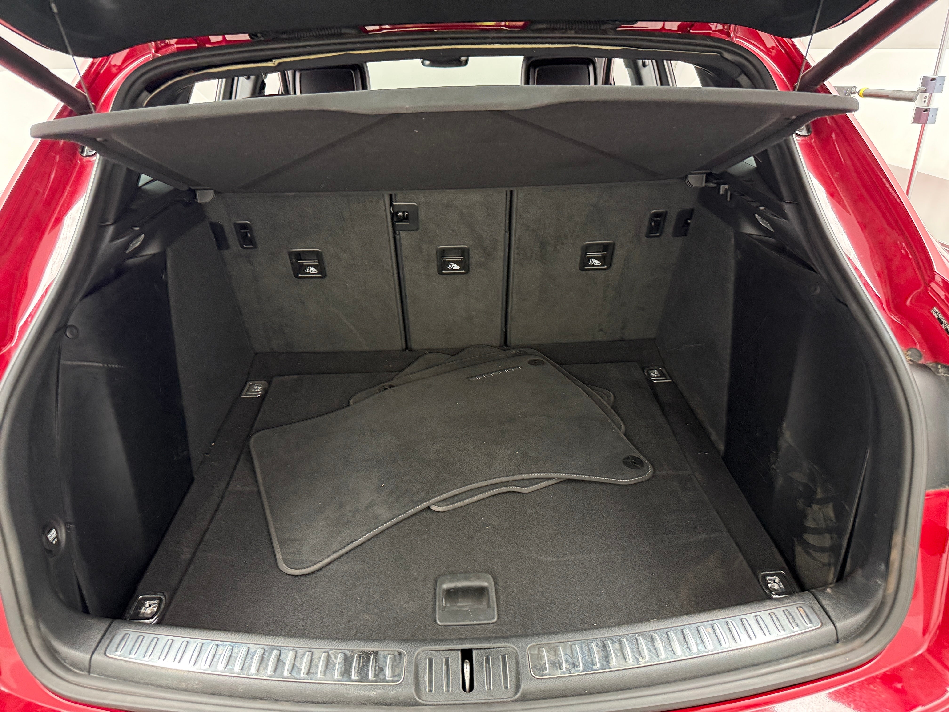 2021 Porsche Macan S - Photo 9