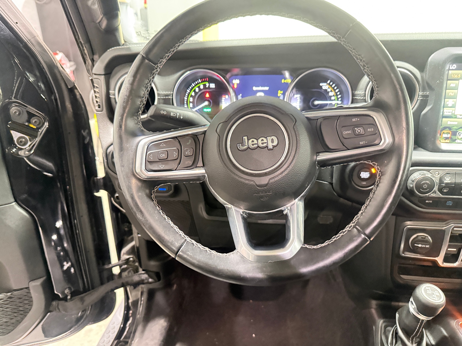Thumbnail: 2022 Jeep Wrangler - 4