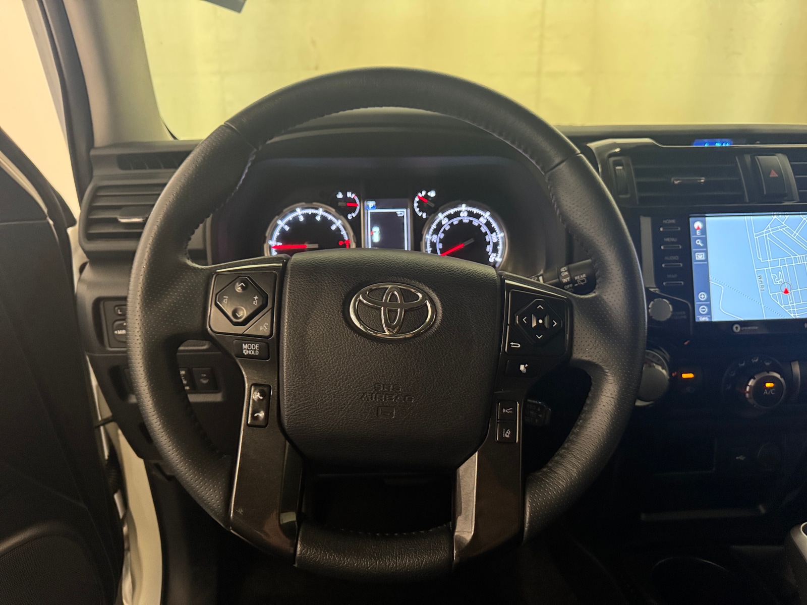 Thumbnail: 2022 Toyota 4Runner - 4