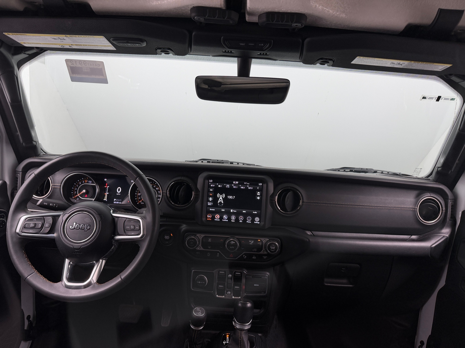 Thumbnail: 2023 Jeep Gladiator - 2
