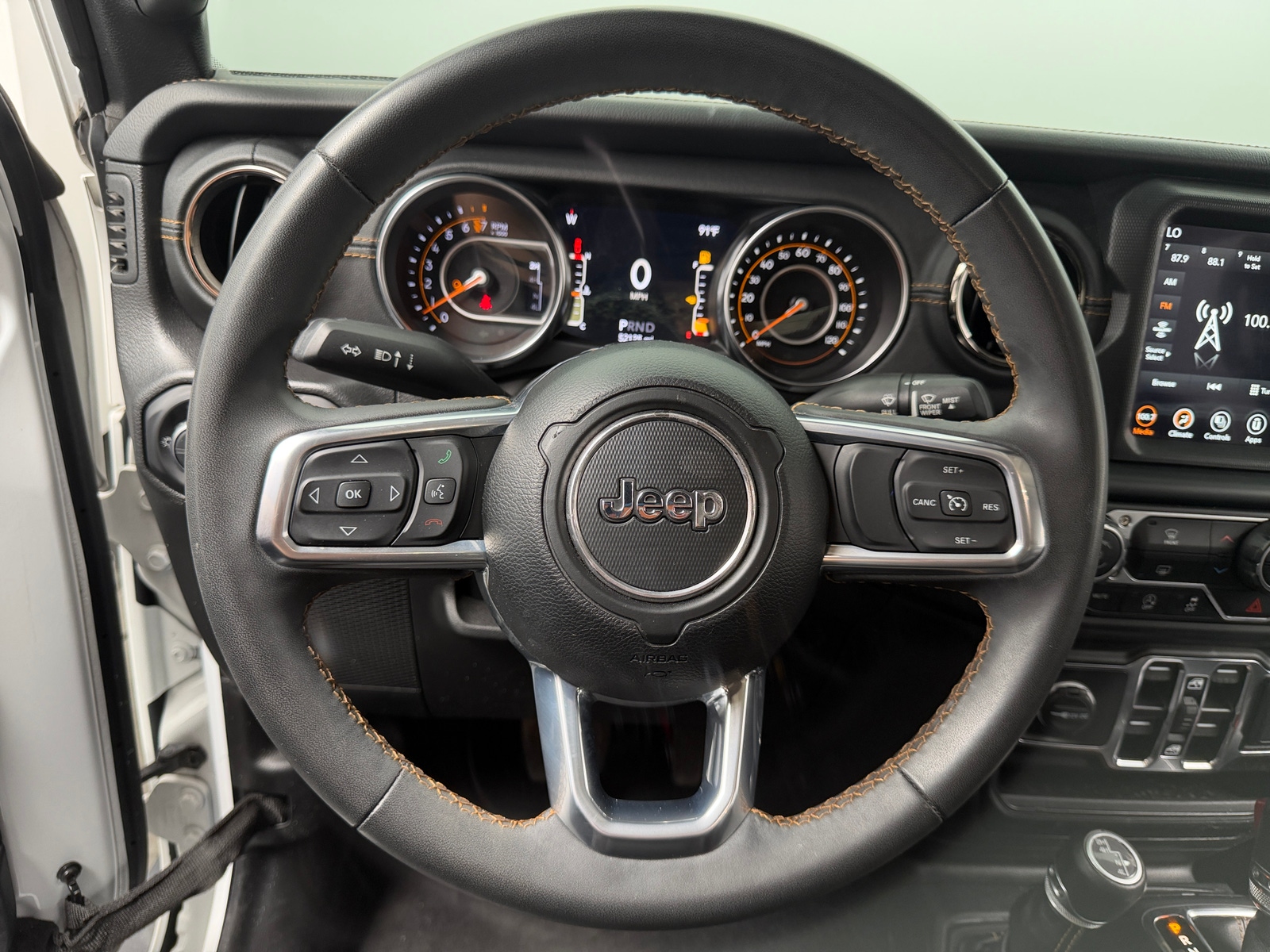 Thumbnail: 2023 Jeep Gladiator - 4