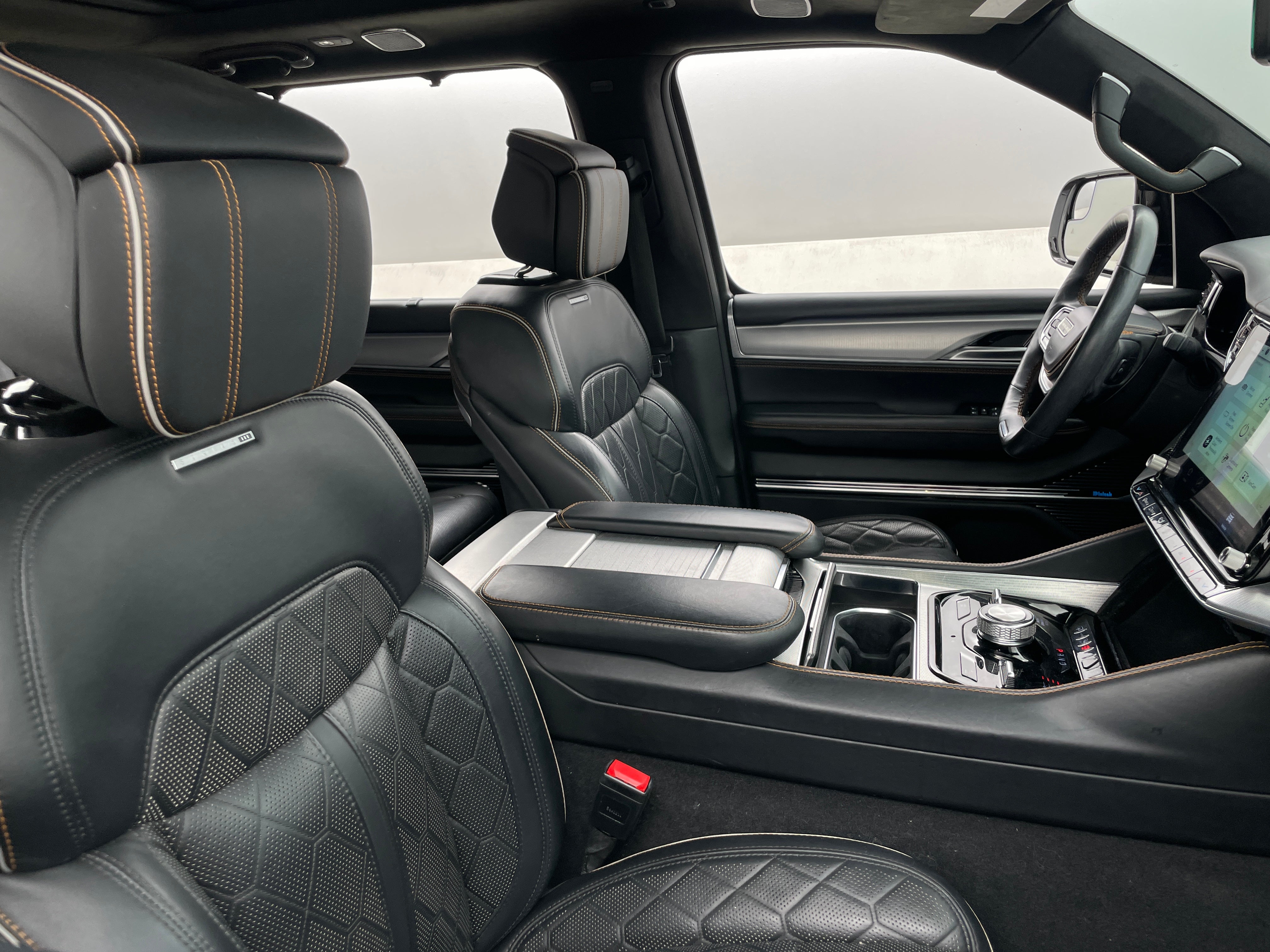 2023 Jeep Grand Wagoneer