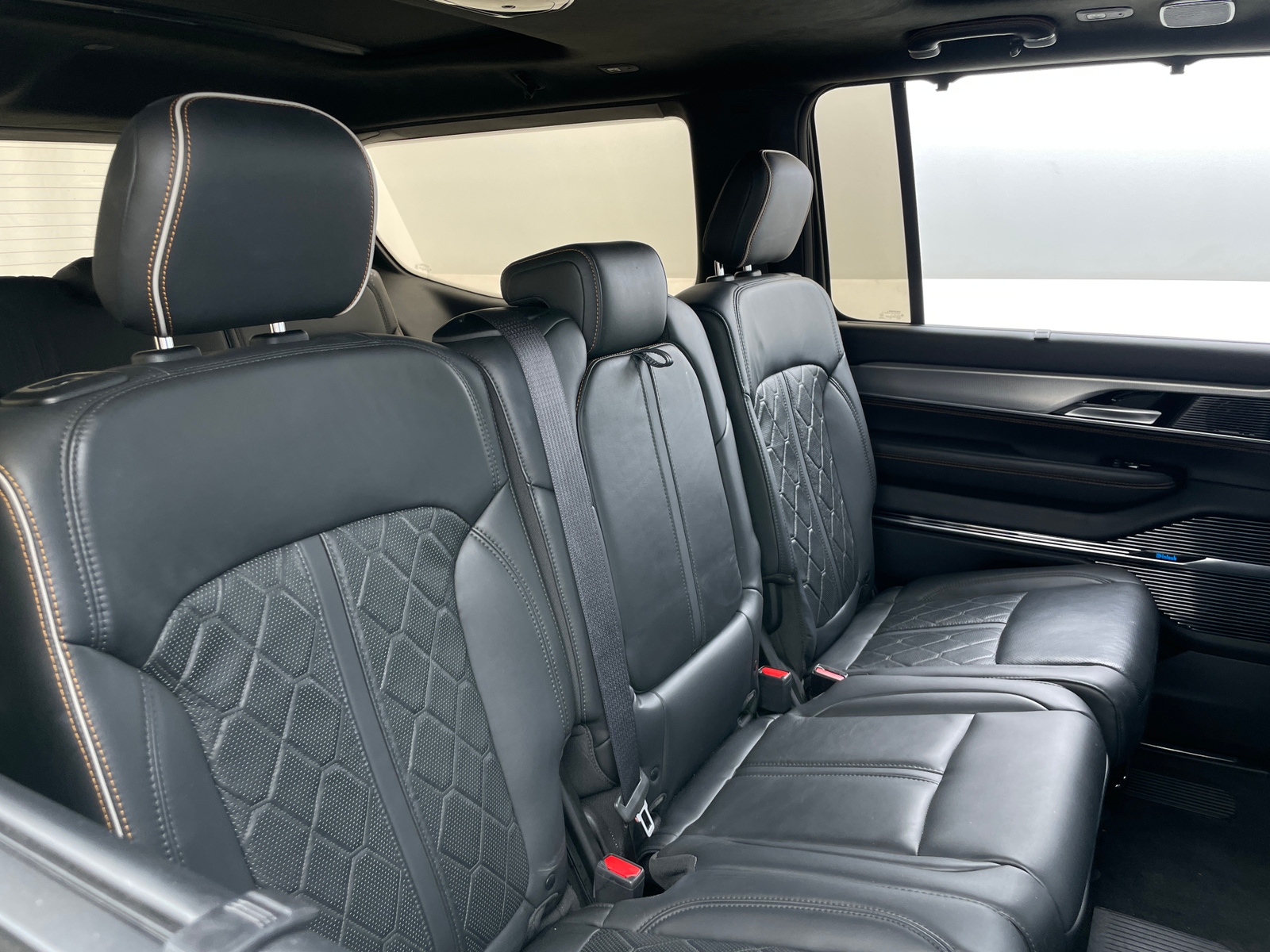 Thumbnail: 2023 Jeep Grand Wagoneer - 5