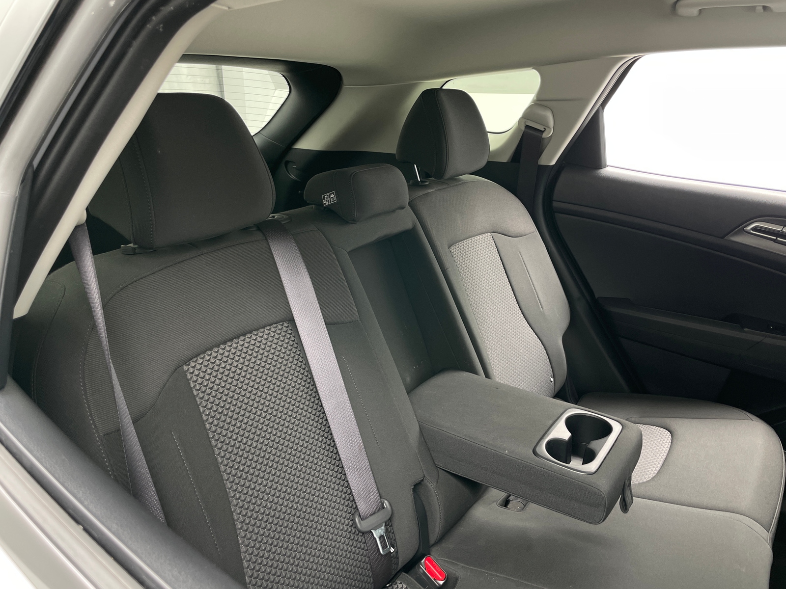 Thumbnail: 2026 Kia Sportage - 6