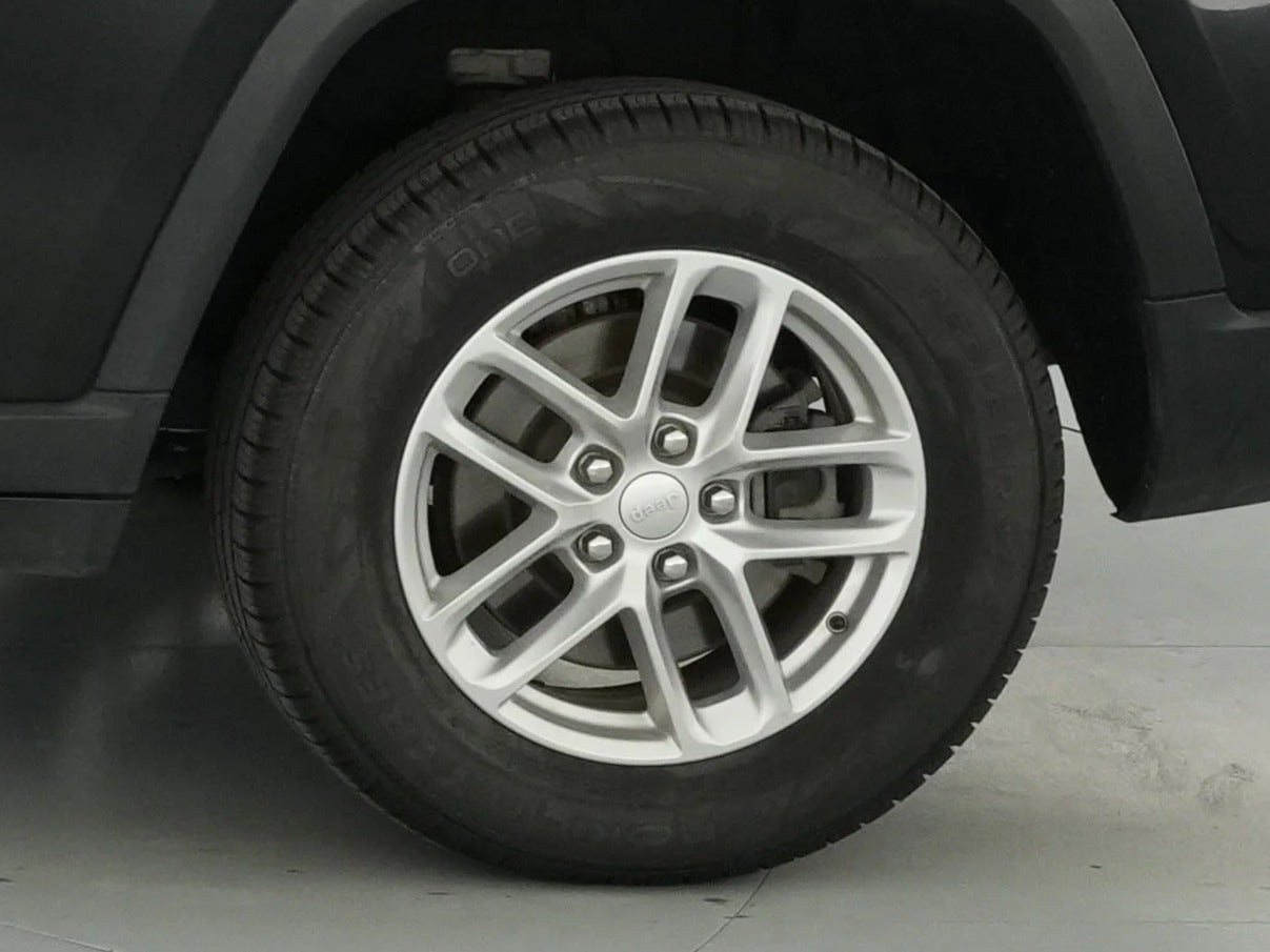 2023 Jeep Grand Cherokee L Laredo - Photo 12