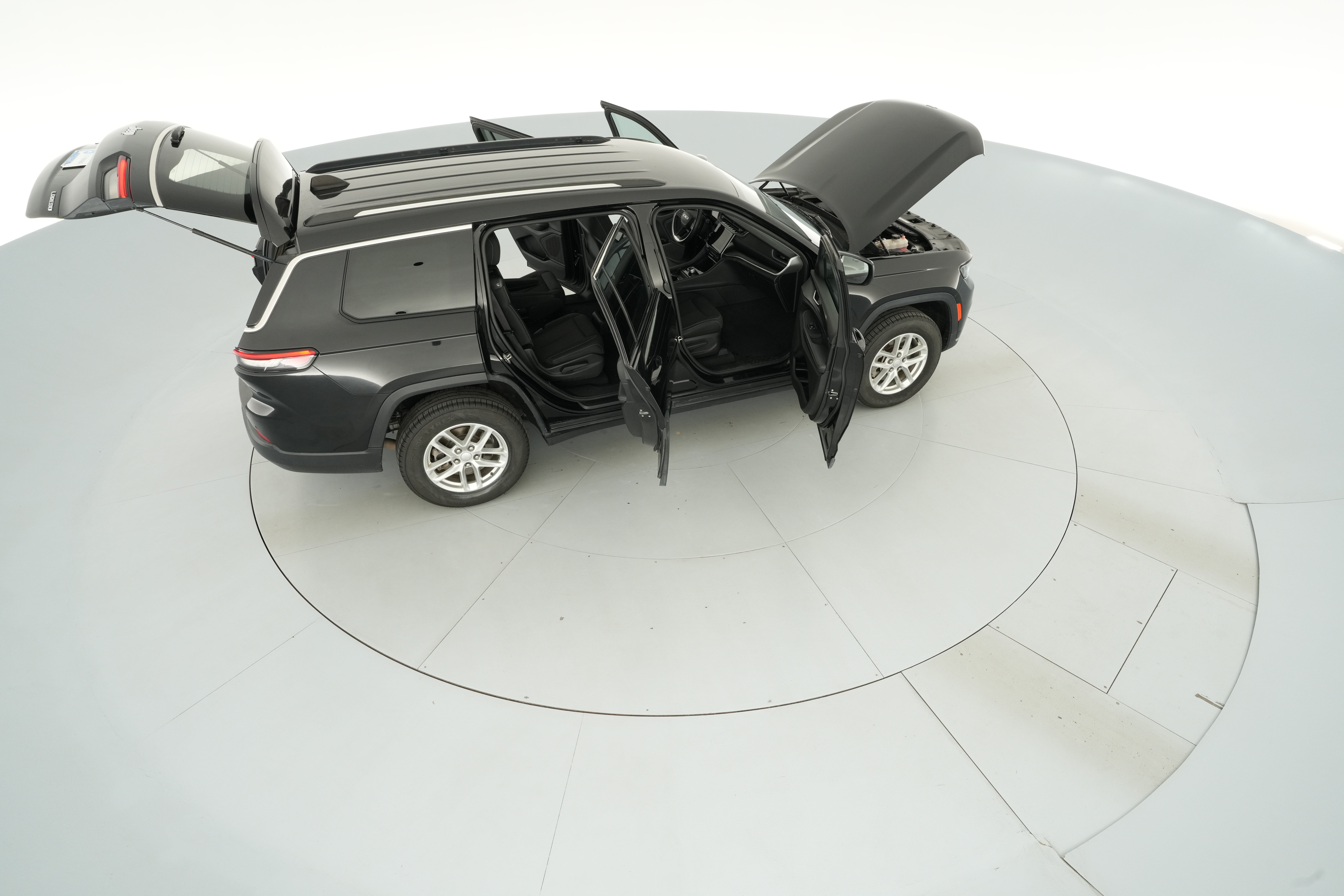 2023 Jeep Grand Cherokee L Laredo - Photo 52