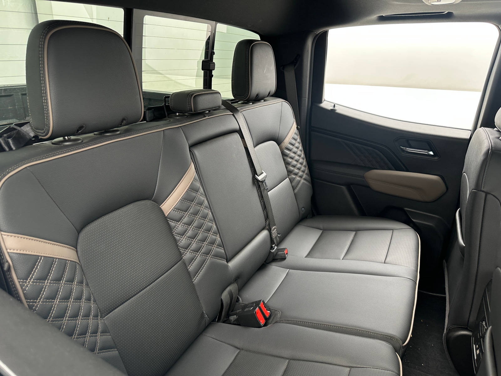 Thumbnail: 2025 GMC Canyon - 5