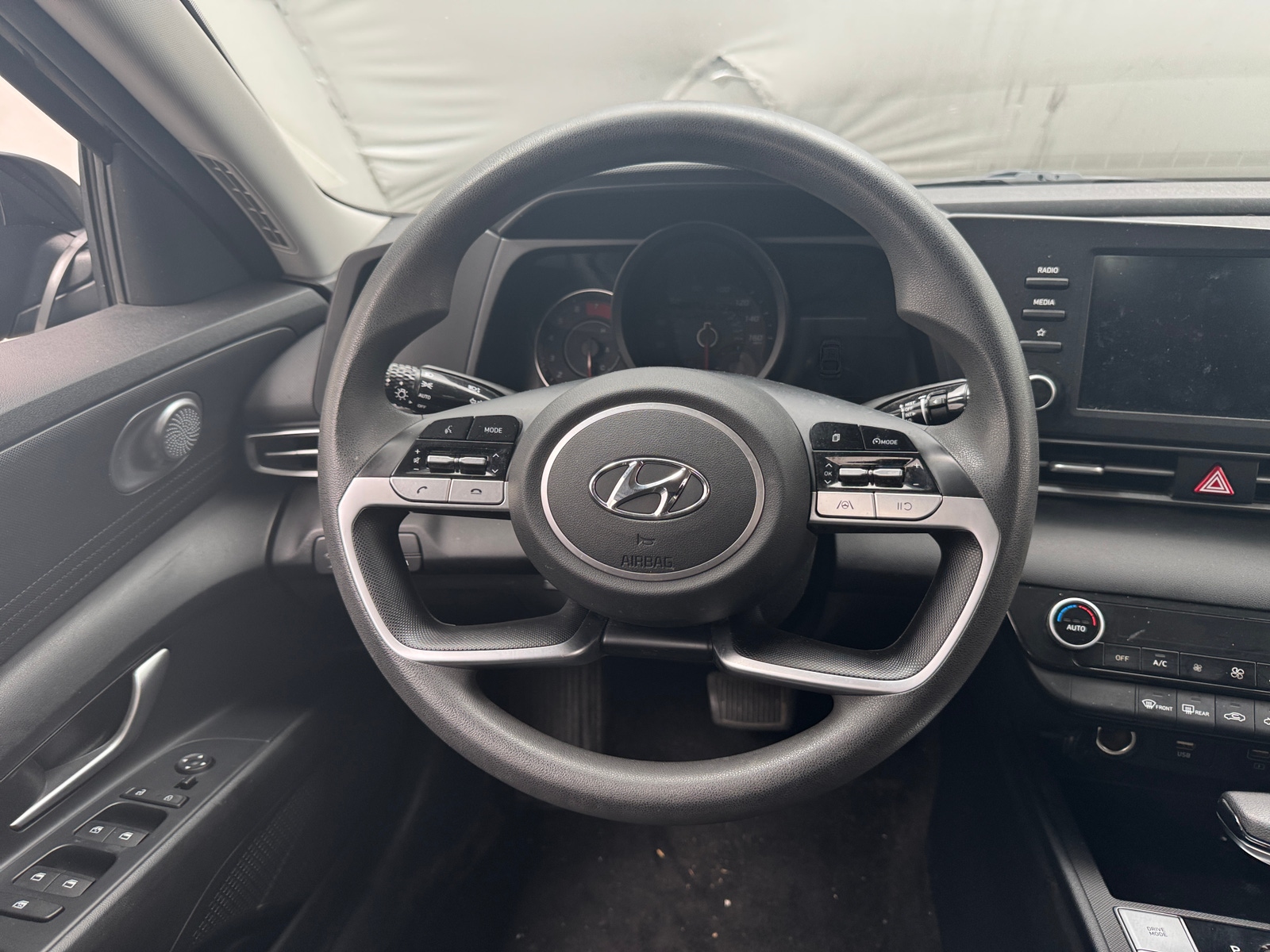 Thumbnail: 2021 Hyundai Elantra - 5