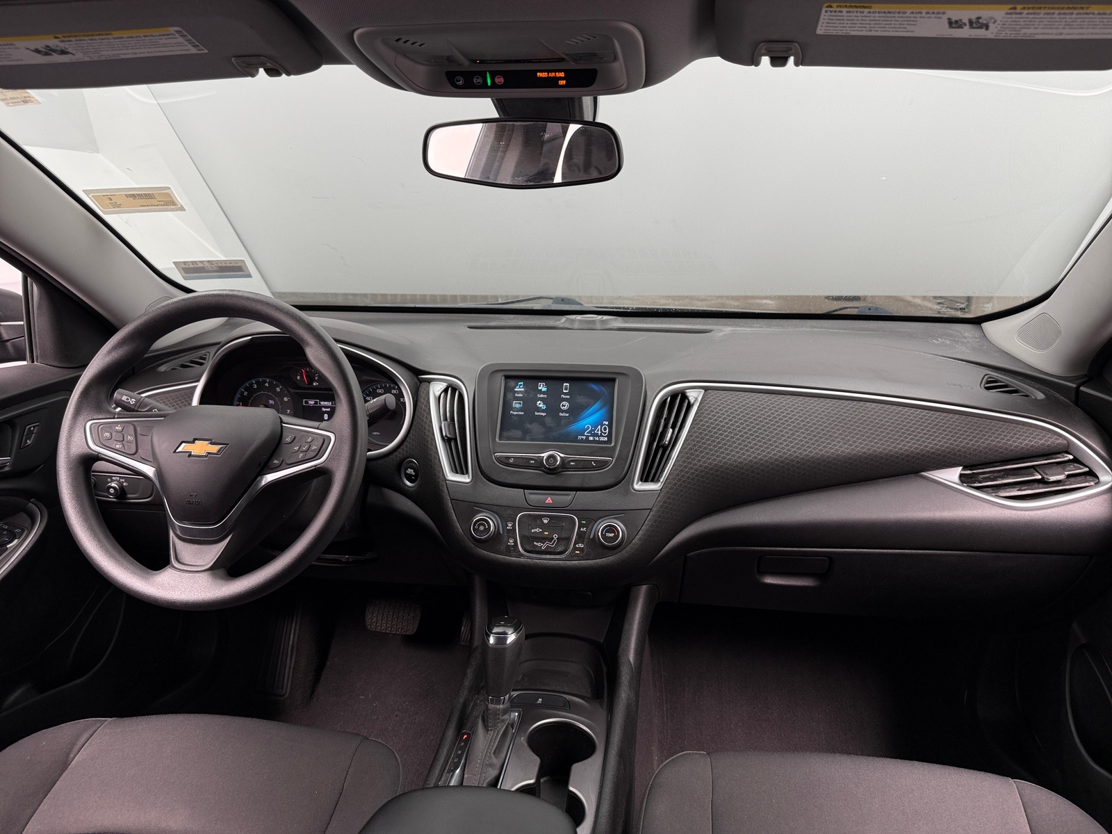 Thumbnail: 2018 Chevrolet Malibu - 3