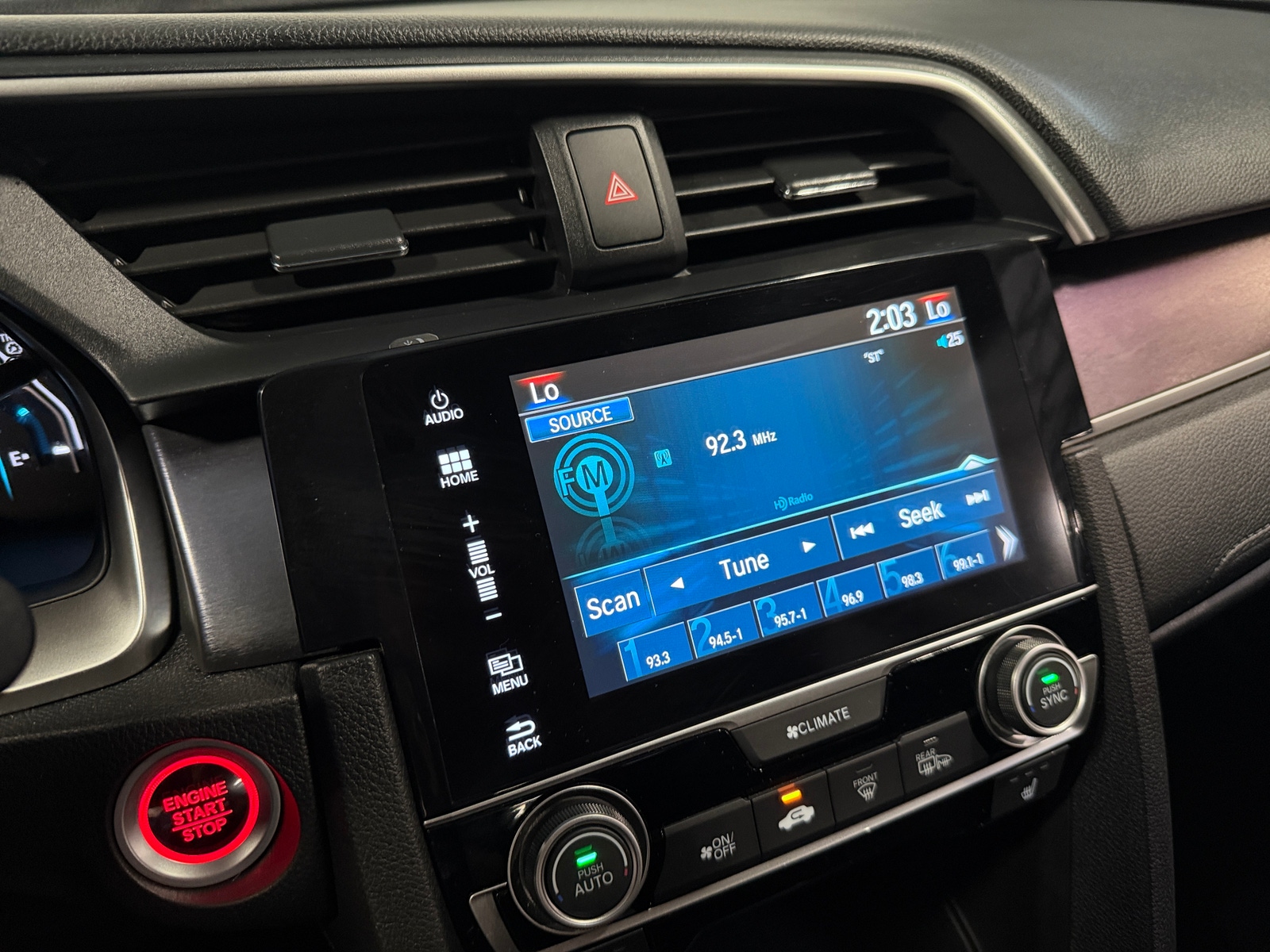 Thumbnail: 2016 Honda Civic - 4