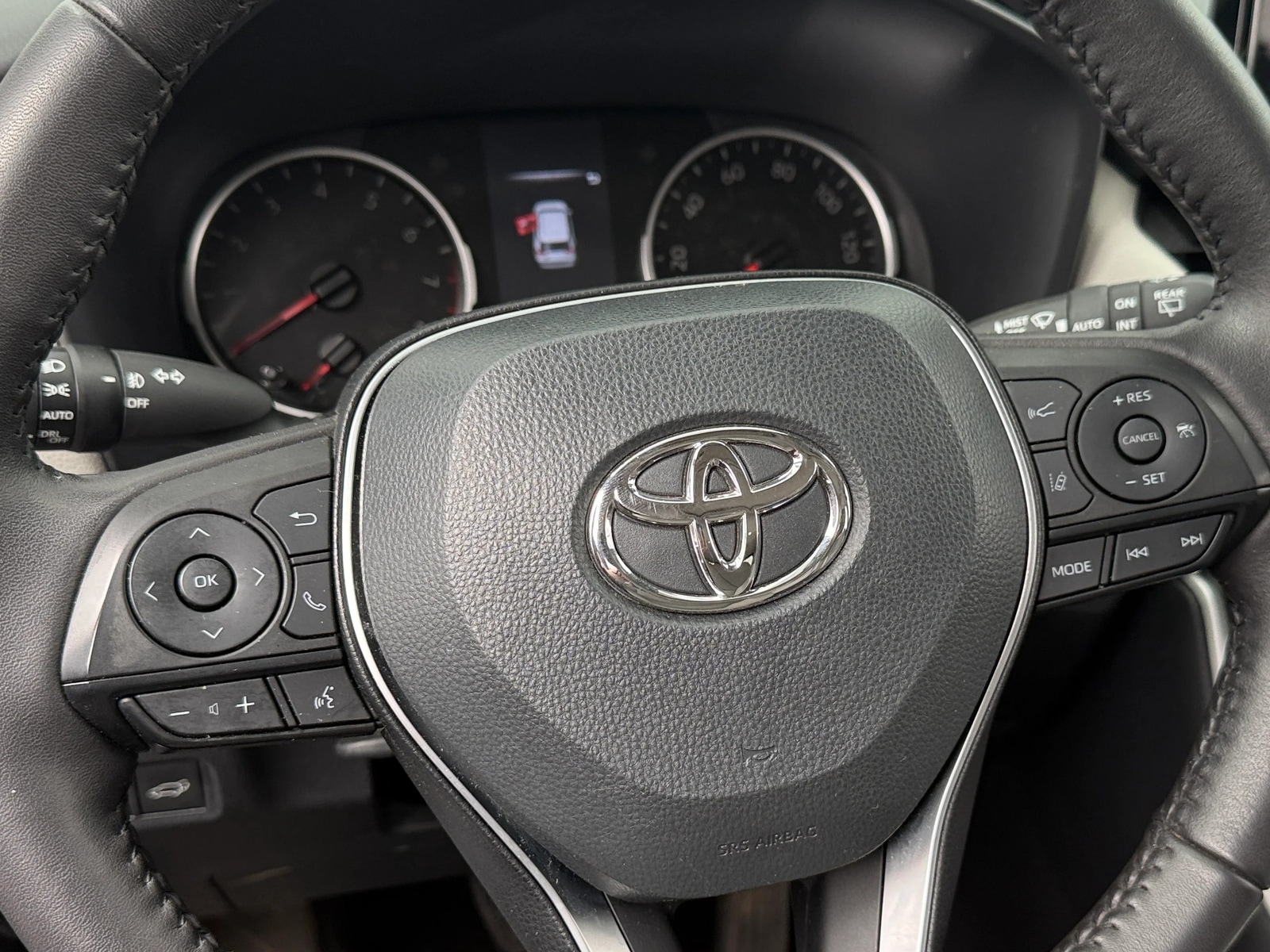 Thumbnail: 2022 Toyota RAV4 - 4