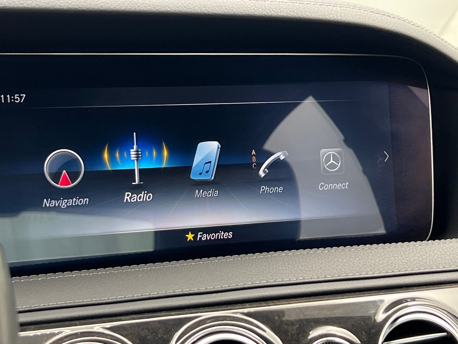 Thumbnail: 2019 Mercedes-Benz S-Class - 3
