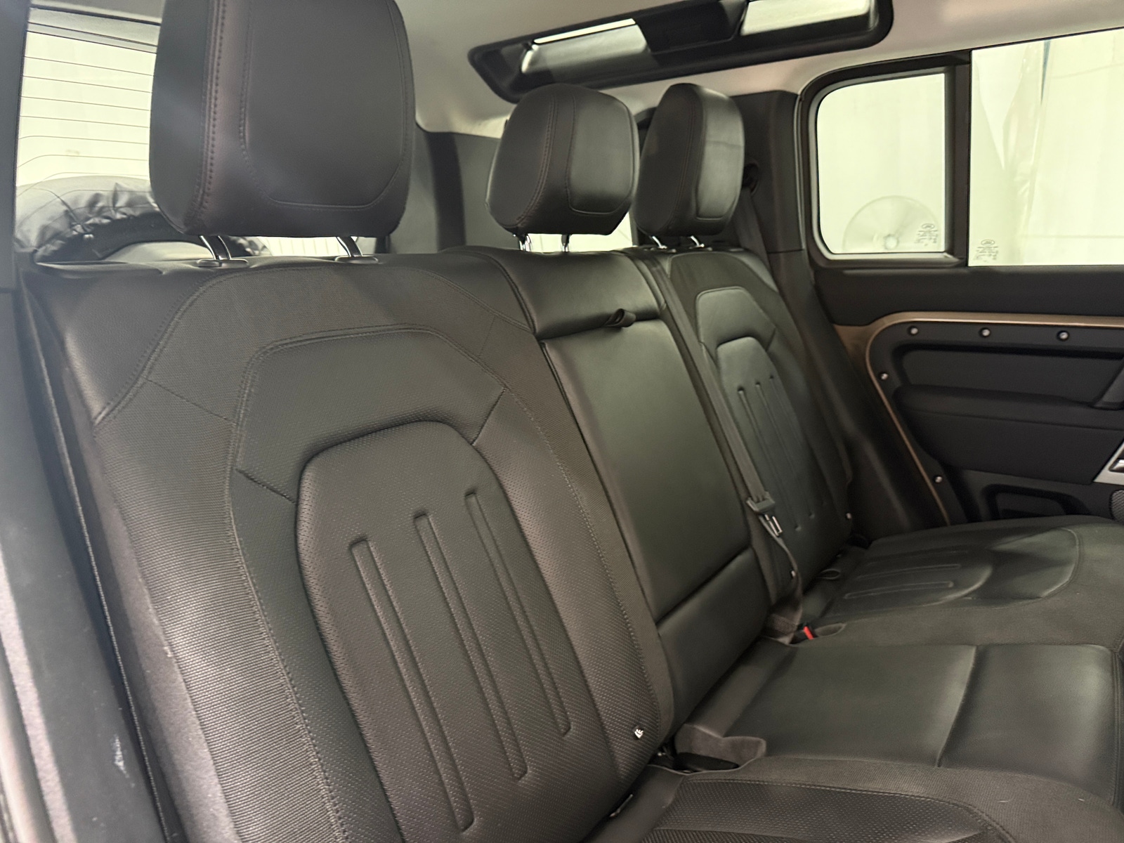 Thumbnail: 2020 Land Rover Defender - 5