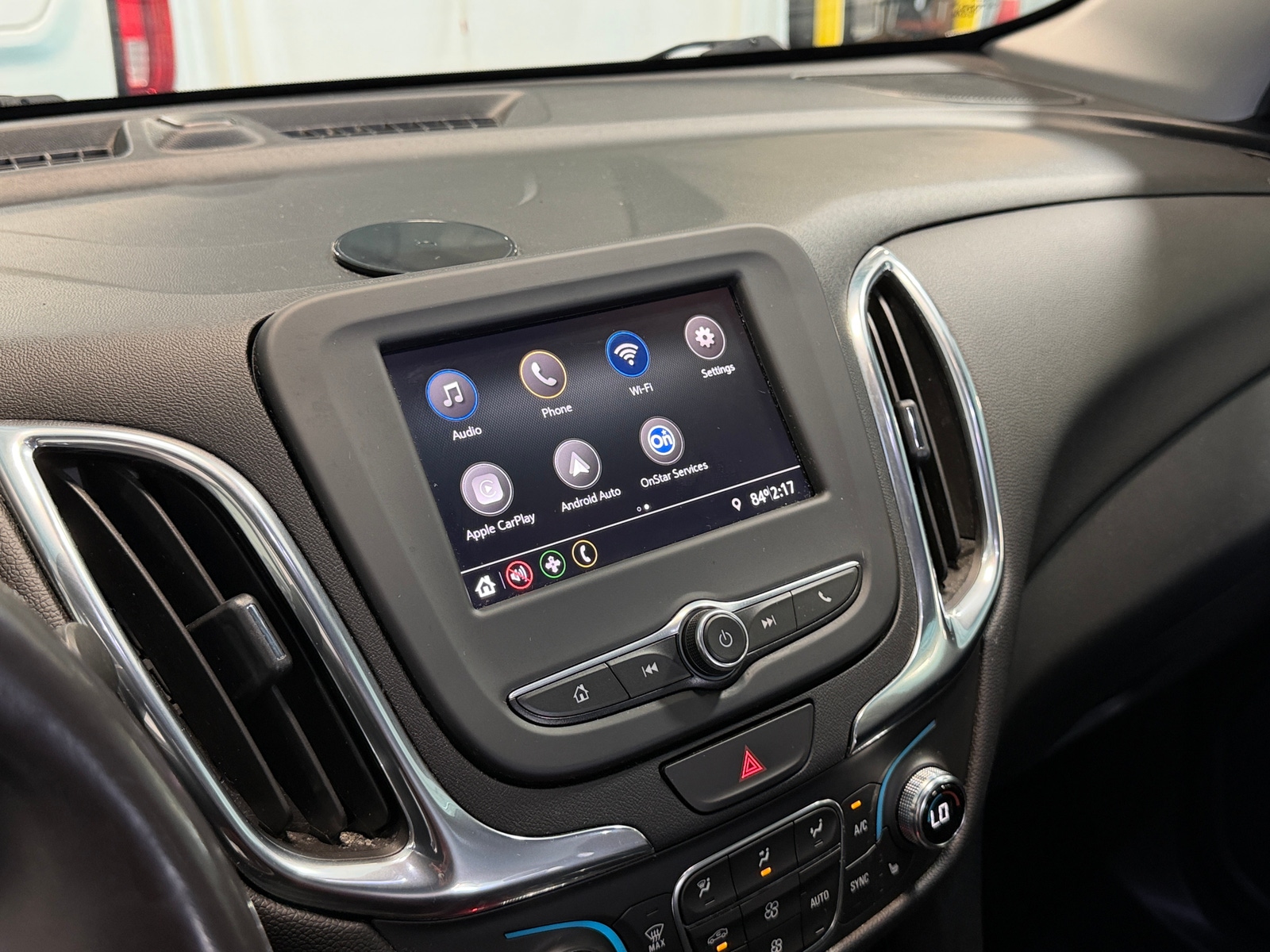 Thumbnail: 2020 Chevrolet Equinox - 3