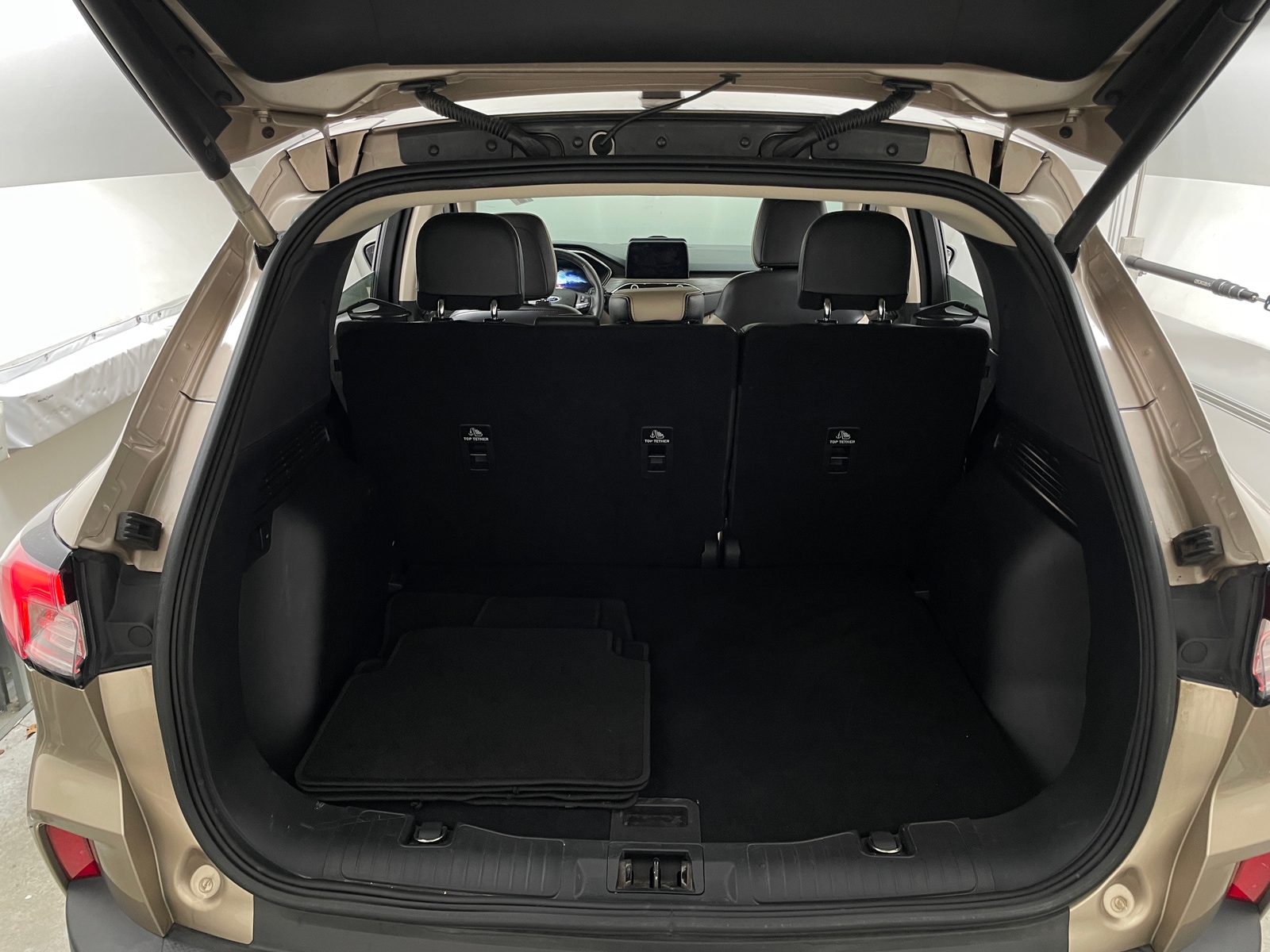 Thumbnail: 2020 Ford Escape - 6