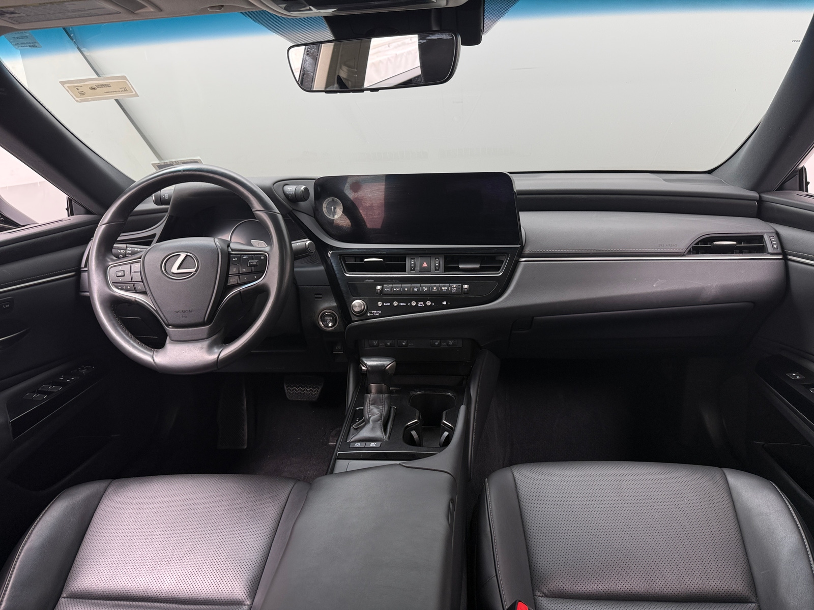 Thumbnail: 2023 Lexus ES - 2