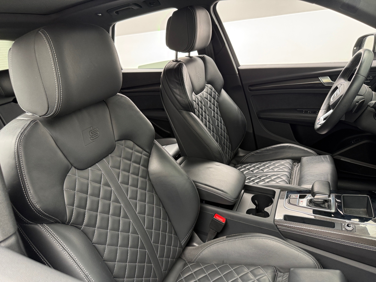 Thumbnail: 2023 Audi SQ5 - 2
