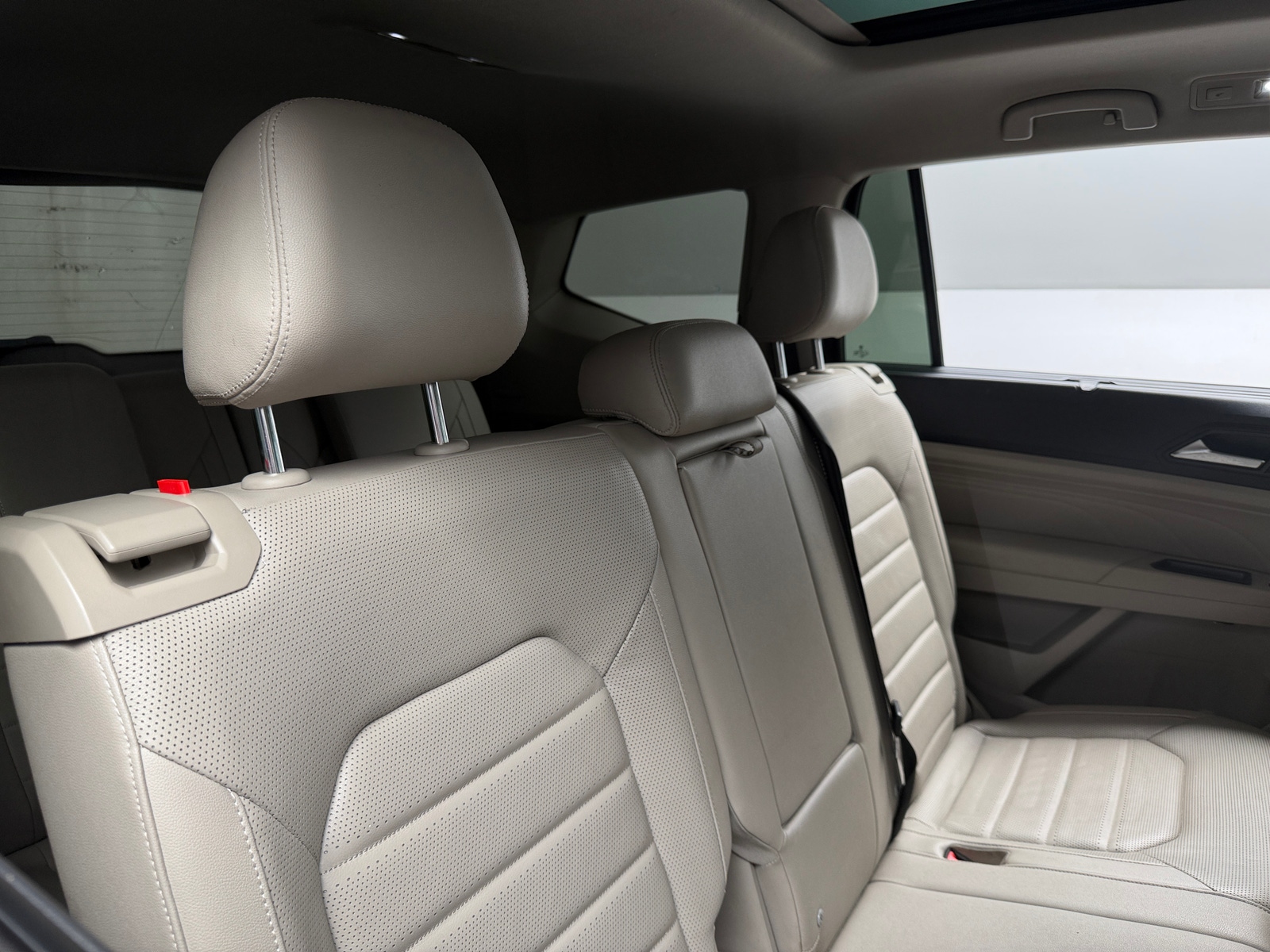 Thumbnail: 2021 Volkswagen Atlas - 6