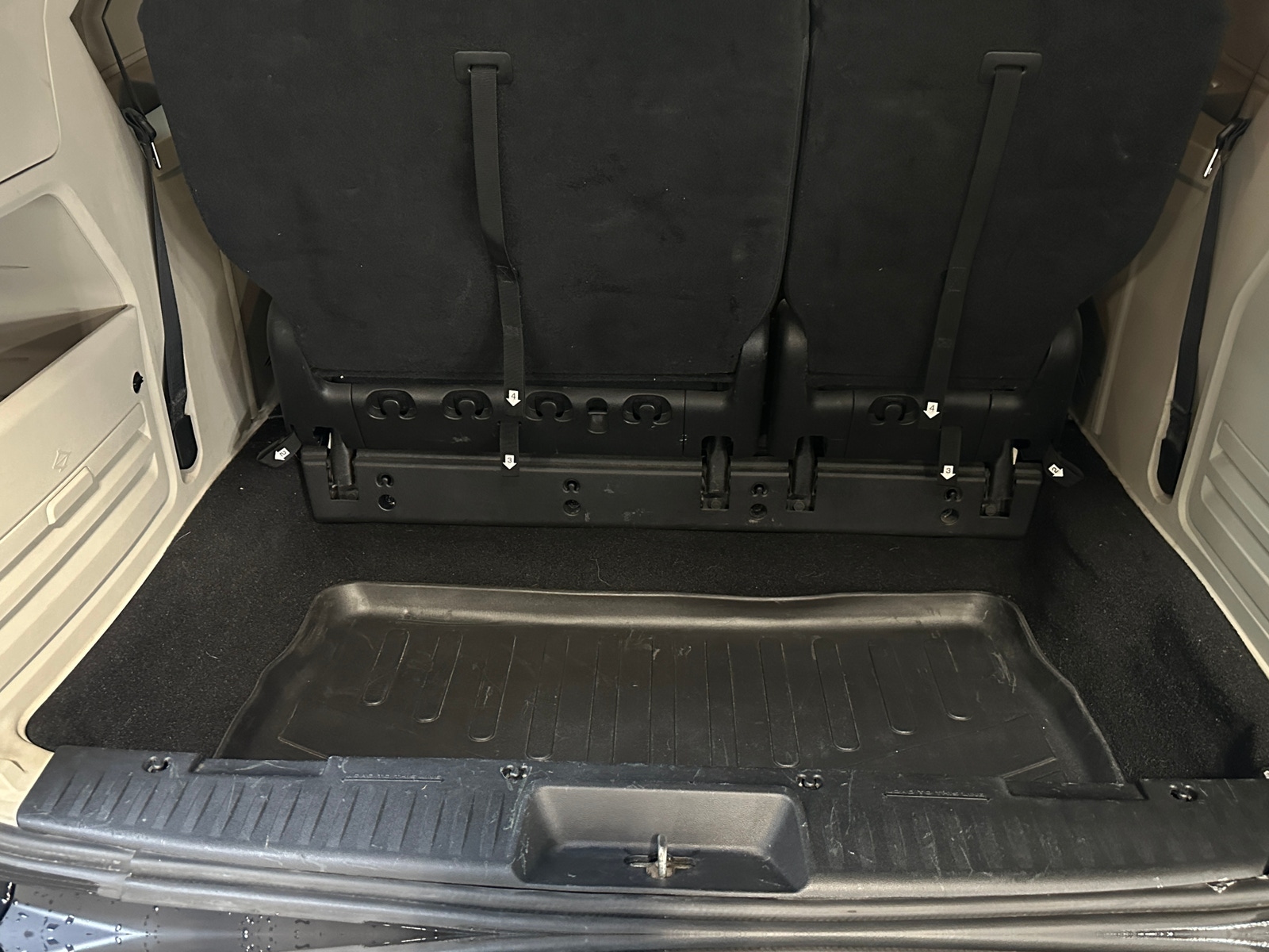 Thumbnail: 2016 Dodge Grand Caravan - 7