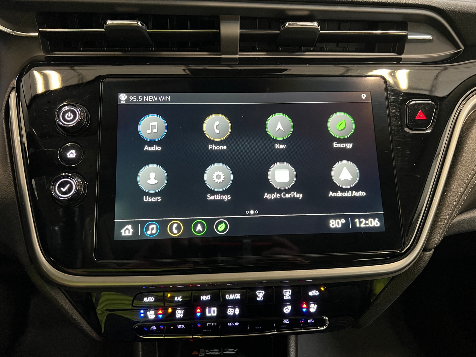 Thumbnail: 2023 Chevrolet Bolt EUV - 3