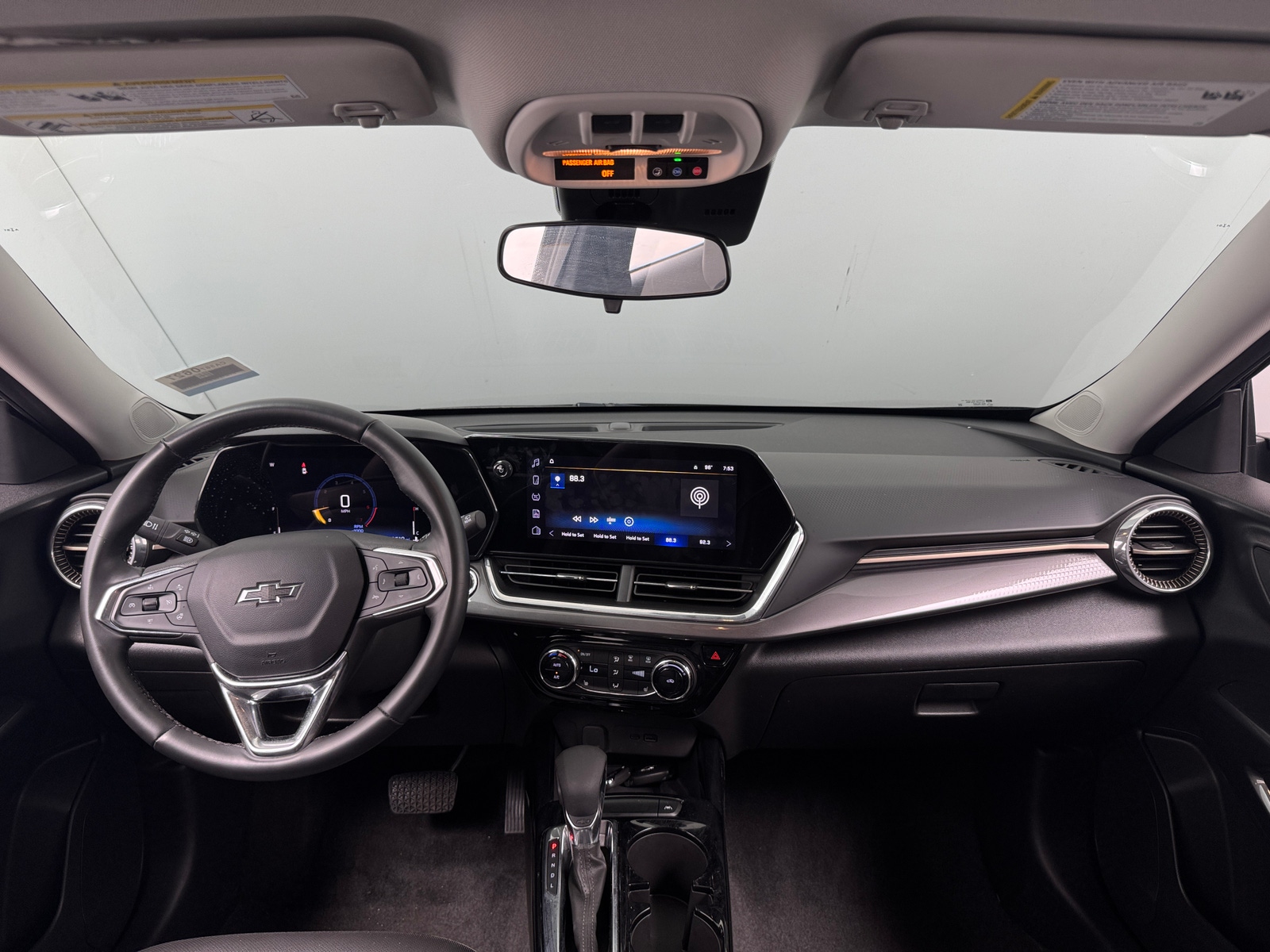 Thumbnail: 2025 Chevrolet Trax - 2