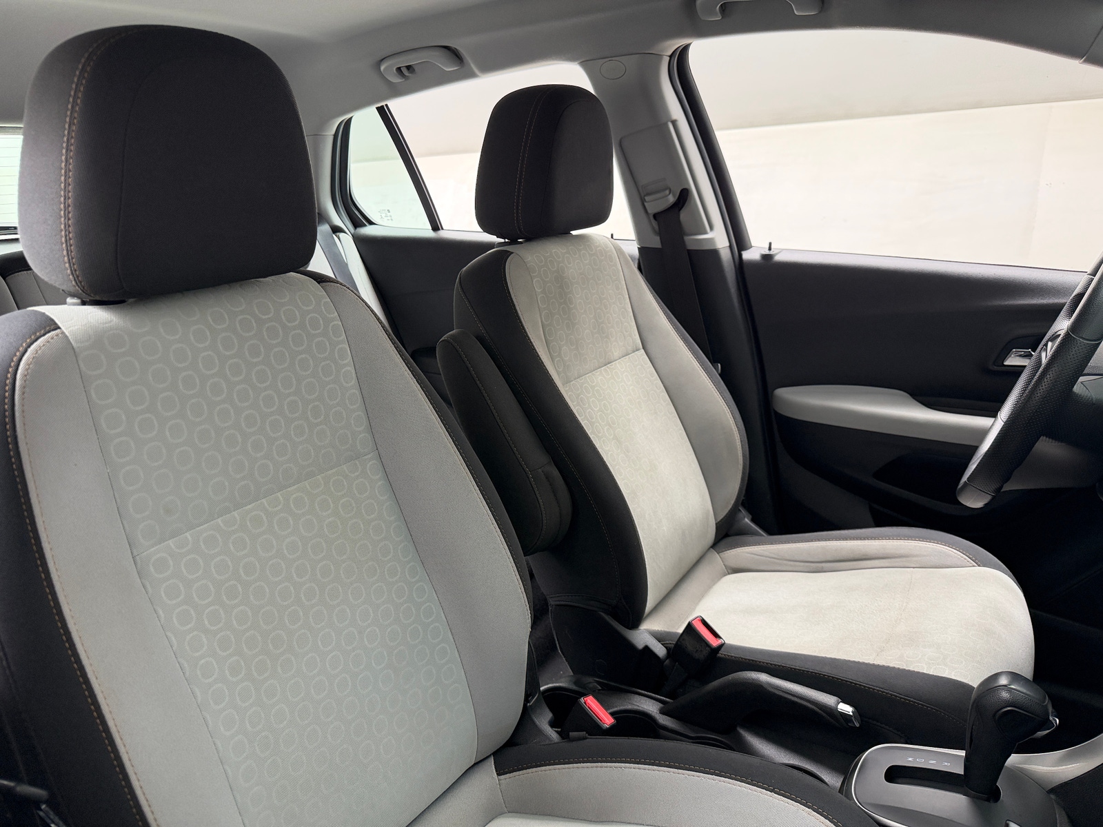 Thumbnail: 2018 Chevrolet Trax - 2