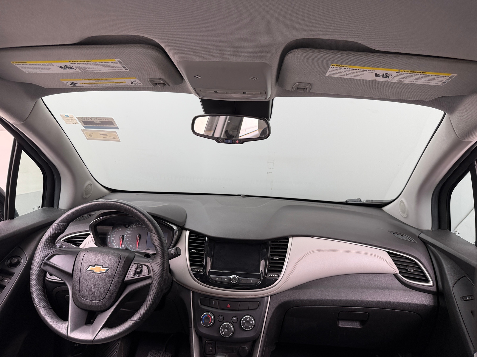 Thumbnail: 2018 Chevrolet Trax - 3