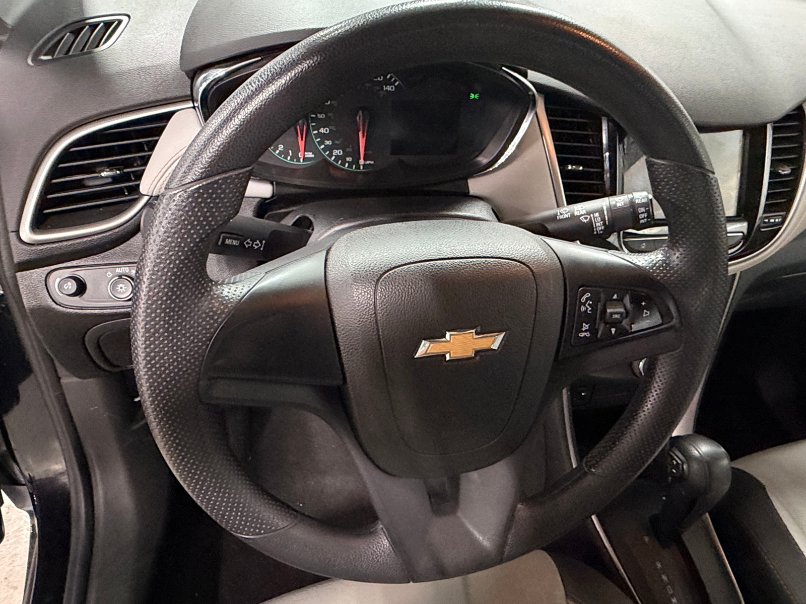 Thumbnail: 2018 Chevrolet Trax - 5