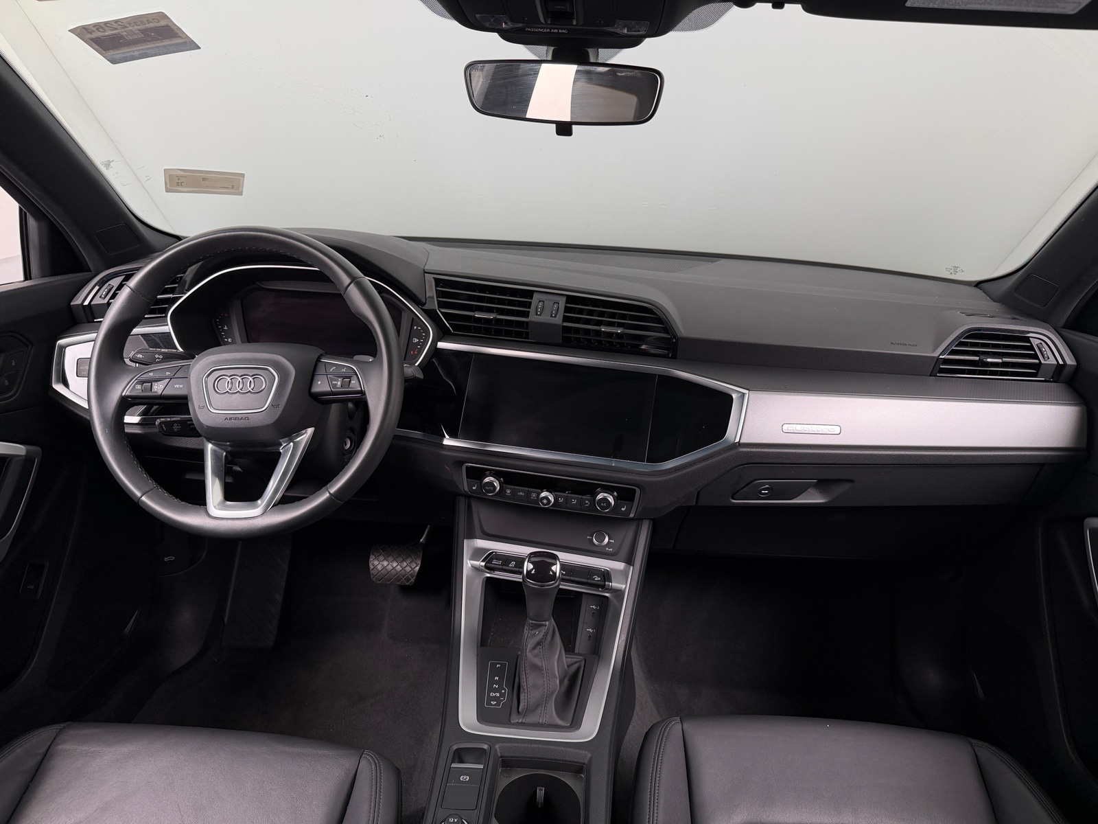 Thumbnail: 2025 Audi Q3 - 2