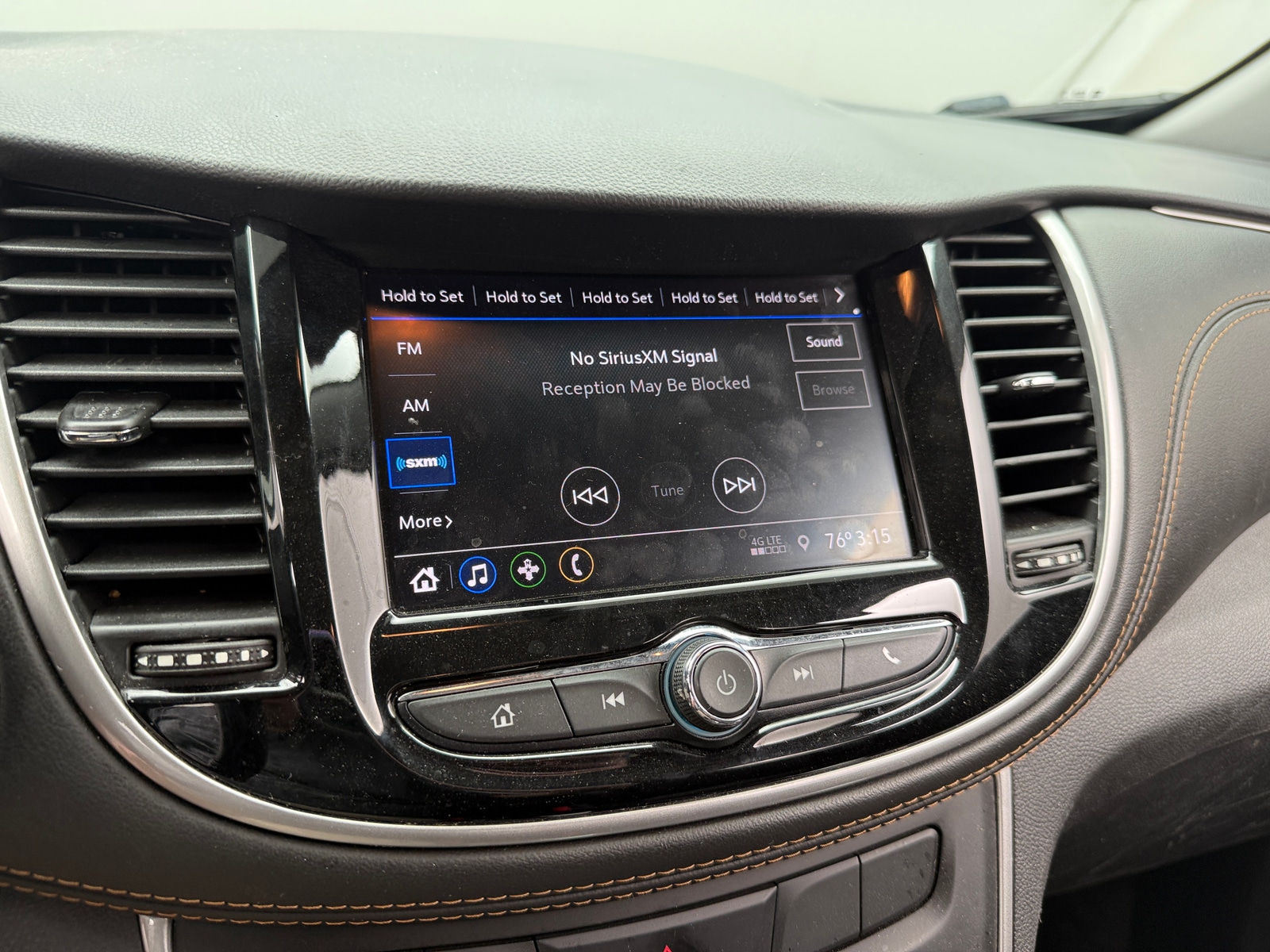 Thumbnail: 2022 Chevrolet Trax - 3