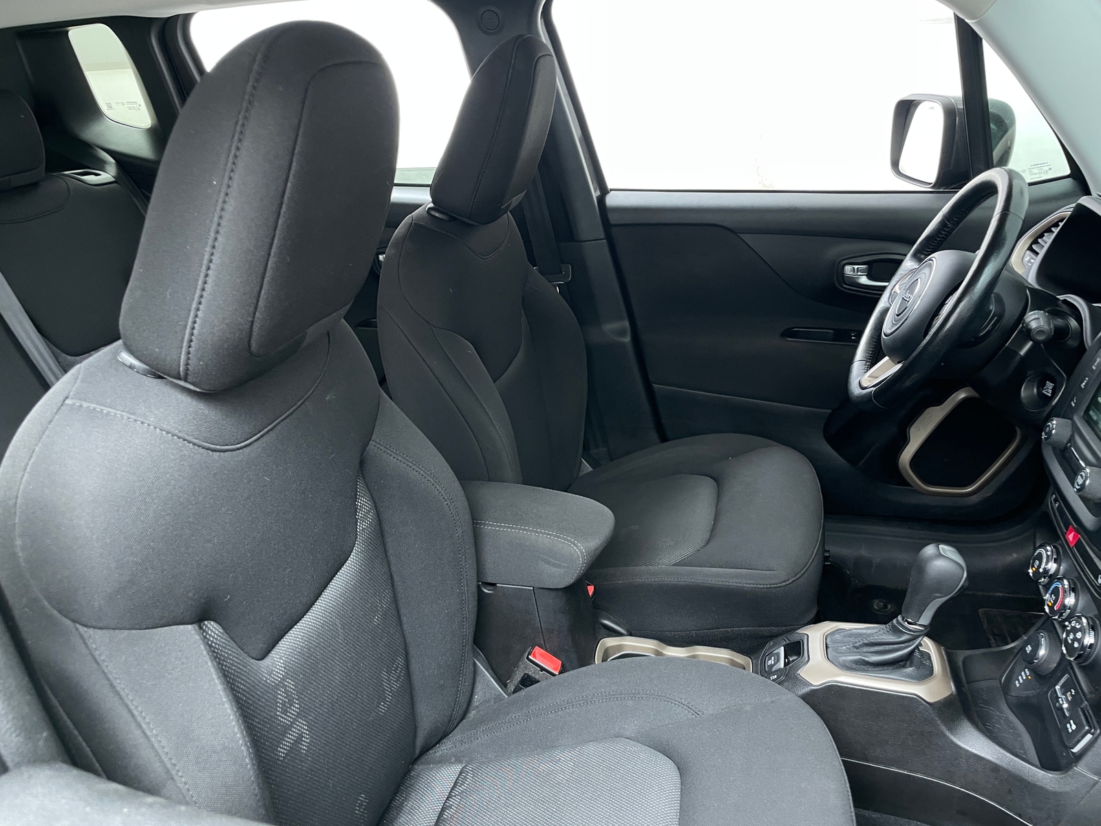 Thumbnail: 2017 Jeep Renegade - 2