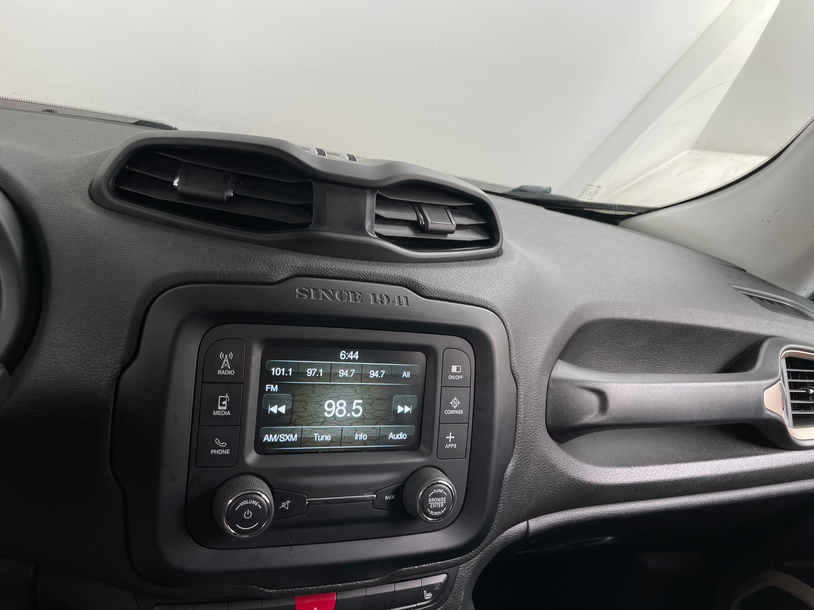 Thumbnail: 2017 Jeep Renegade - 4