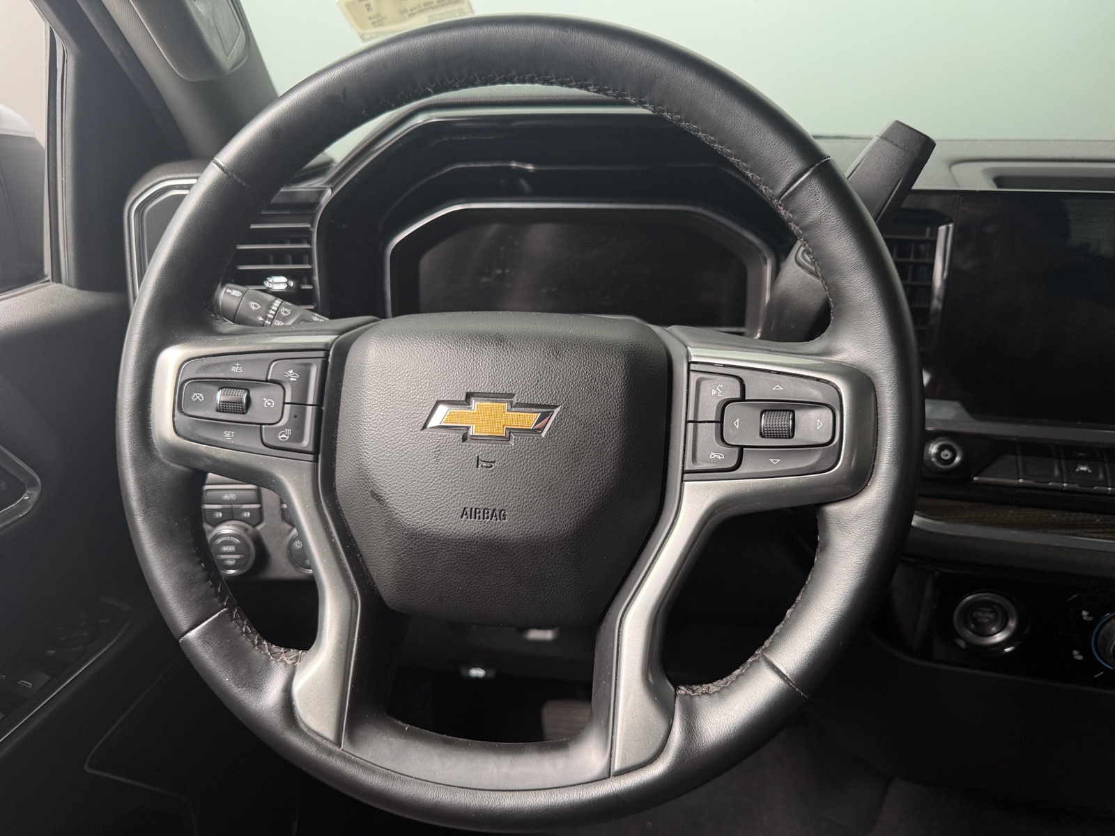 Thumbnail: 2023 Chevrolet Silverado 1500 - 5