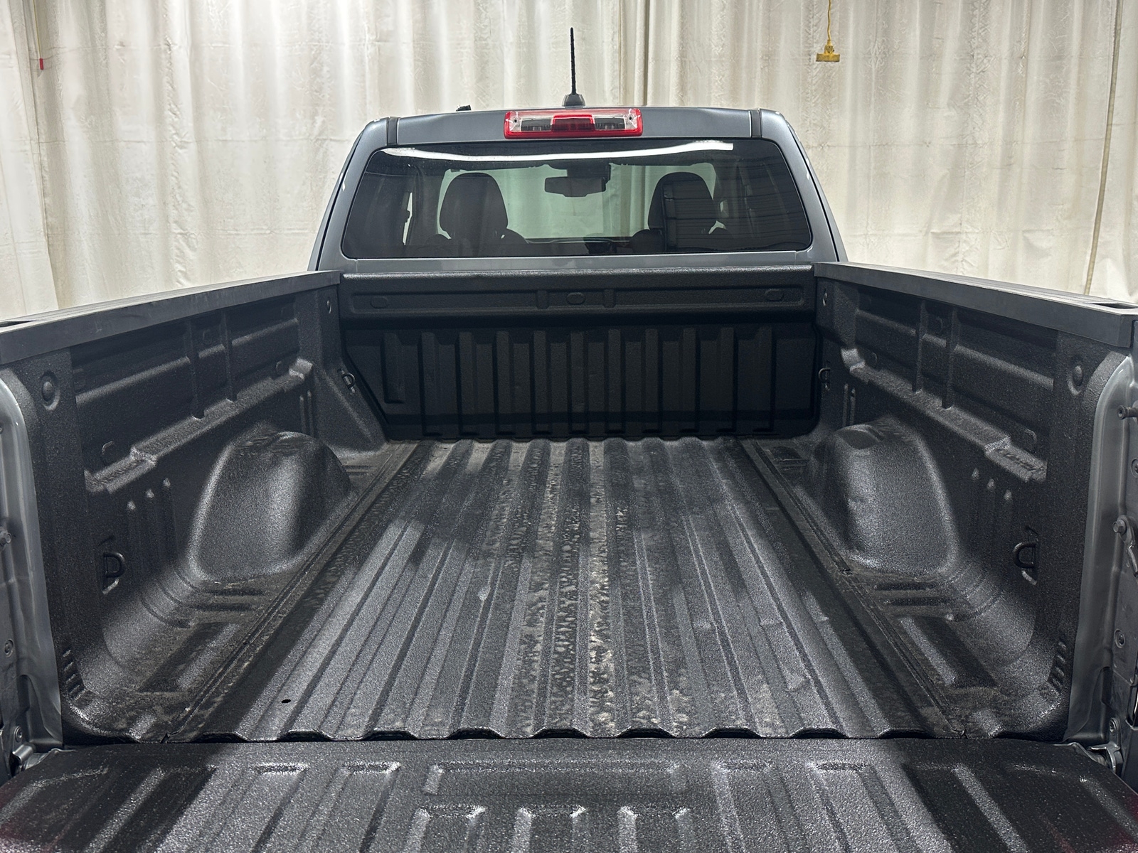 Thumbnail: 2022 Chevrolet Colorado - 6