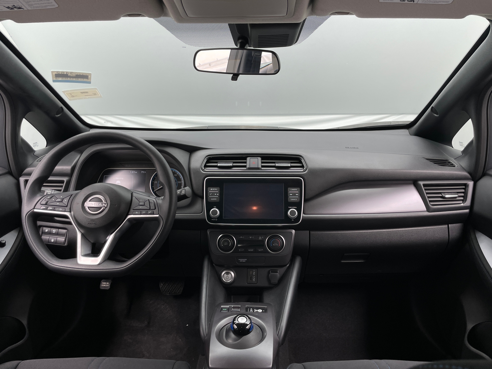 Thumbnail: 2025 Nissan Leaf - 3