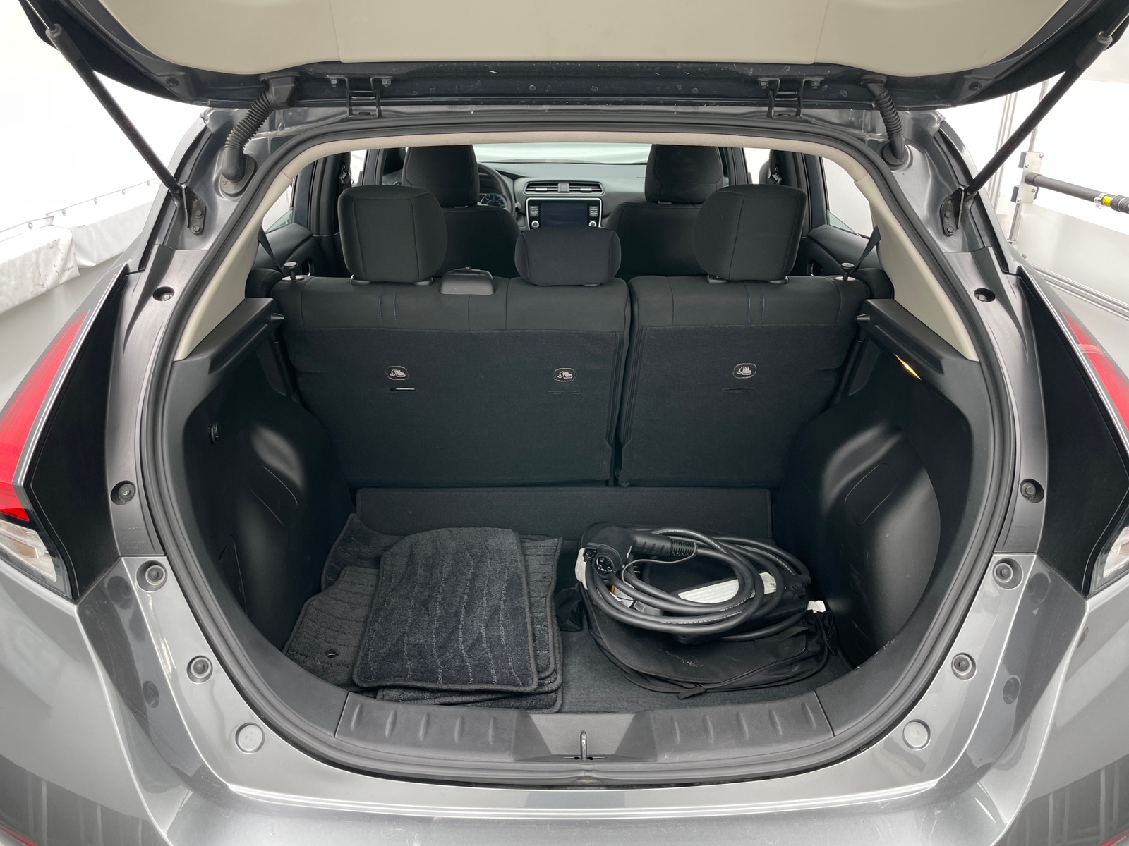 Thumbnail: 2025 Nissan Leaf - 7