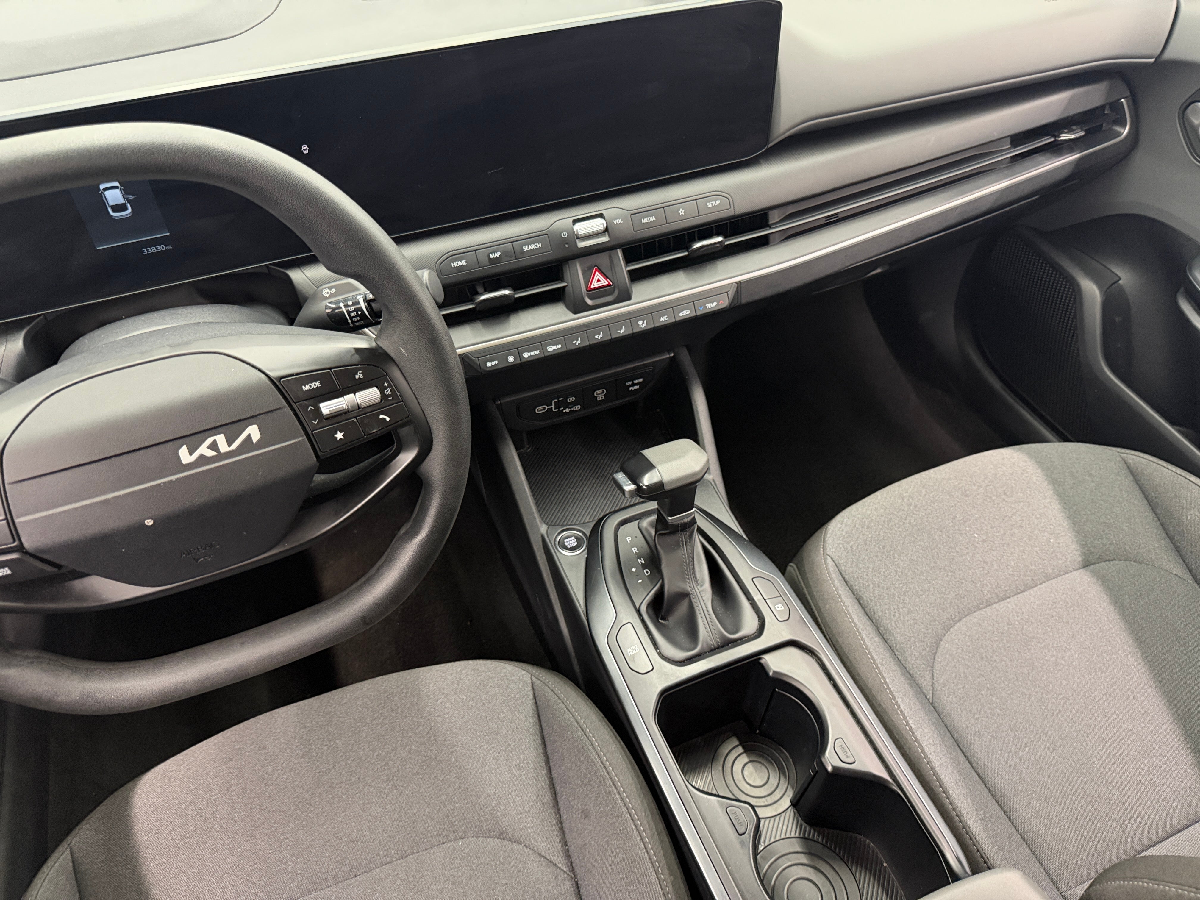 2025 Kia K4 LXS - Photo 5