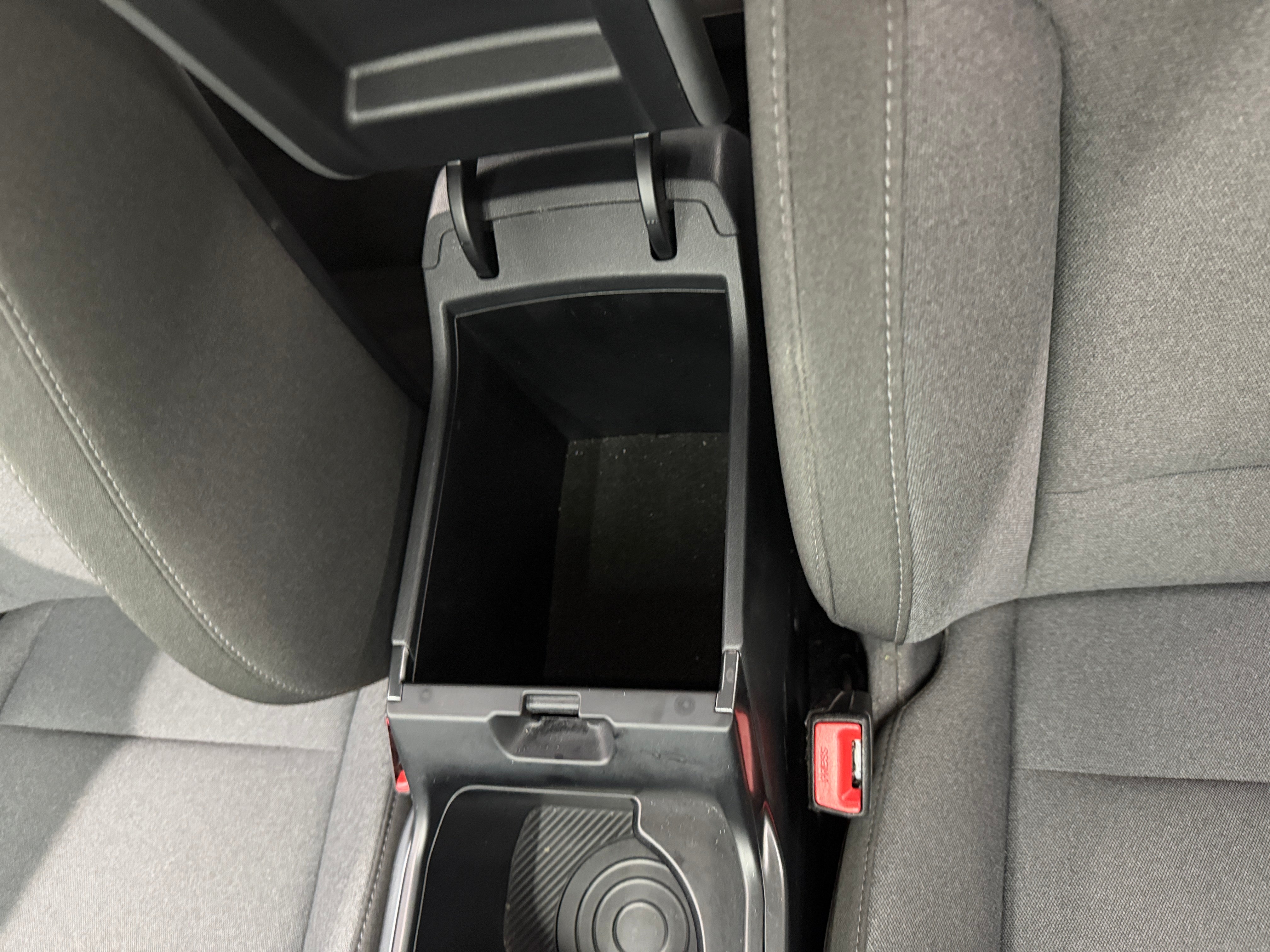 2025 Kia K4 LXS - Photo 14