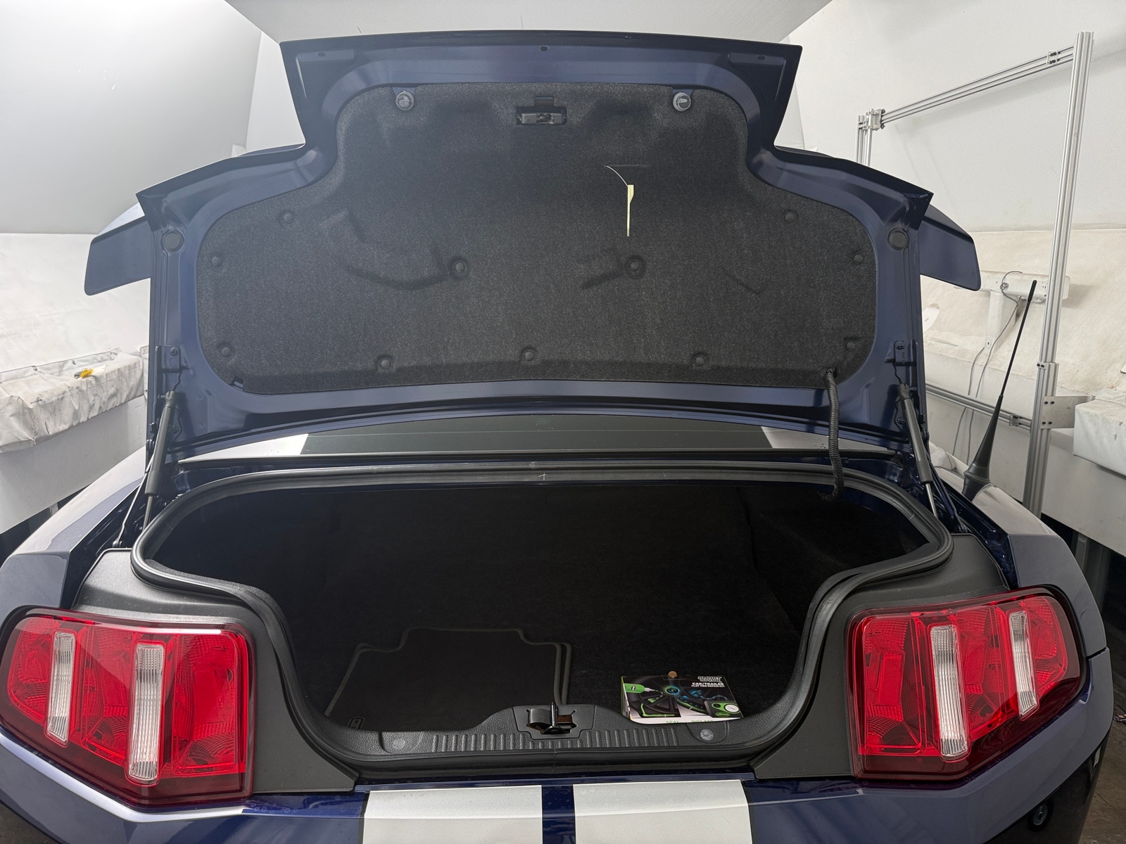 Thumbnail: 2011 Ford Mustang - 4