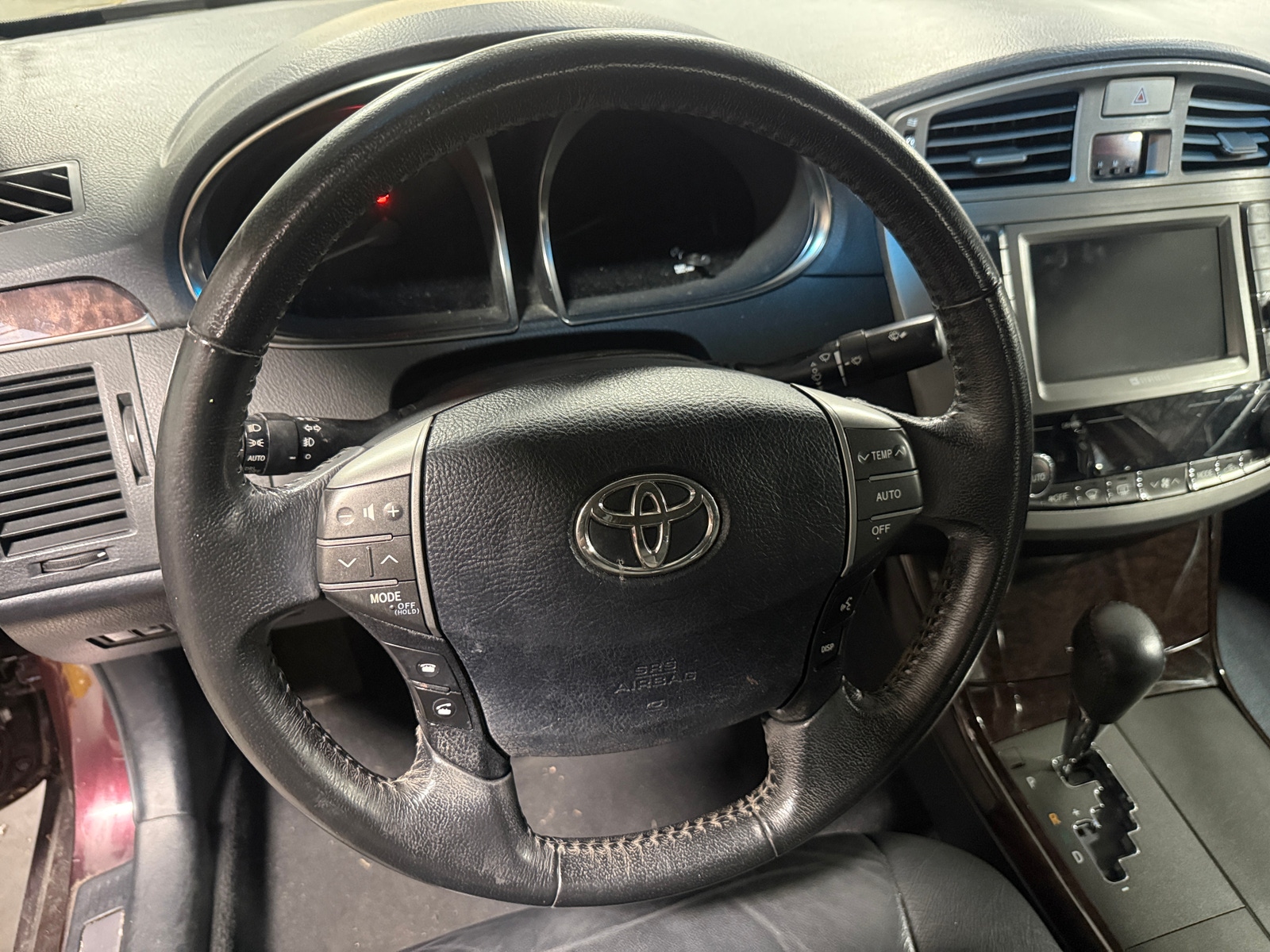 Thumbnail: 2011 Toyota Avalon - 4