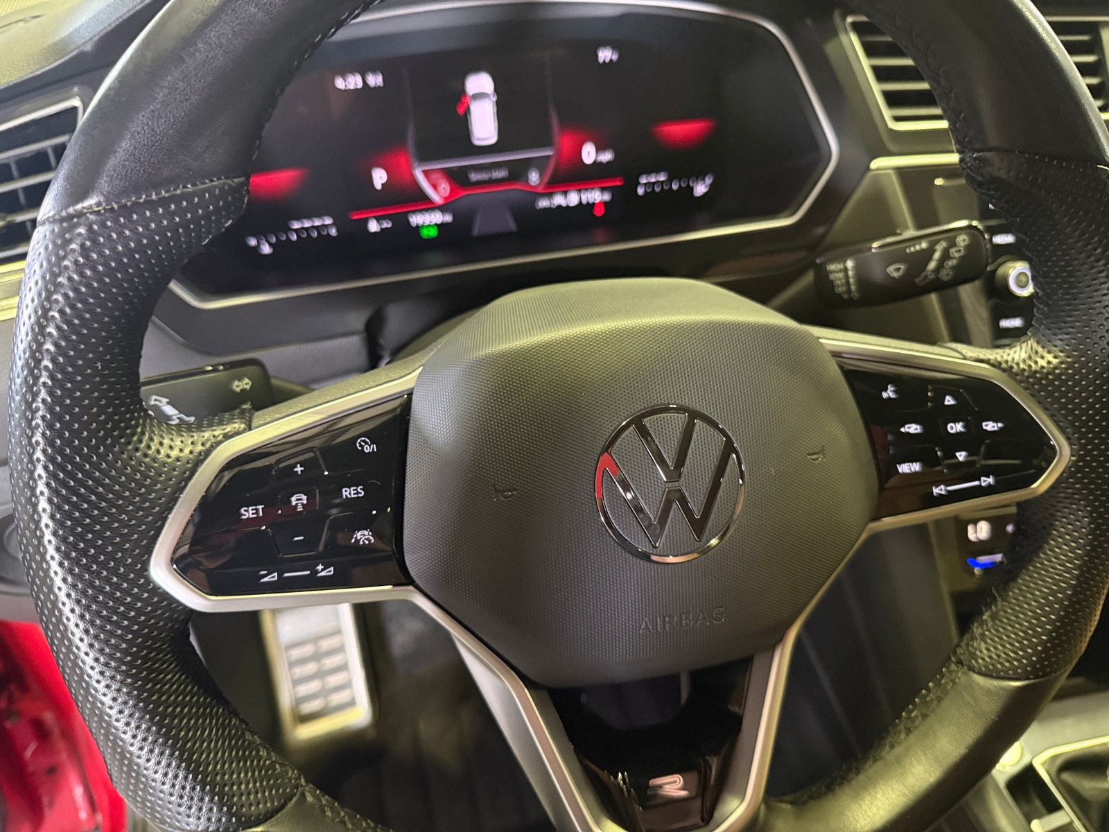 Thumbnail: 2024 Volkswagen Tiguan - 4