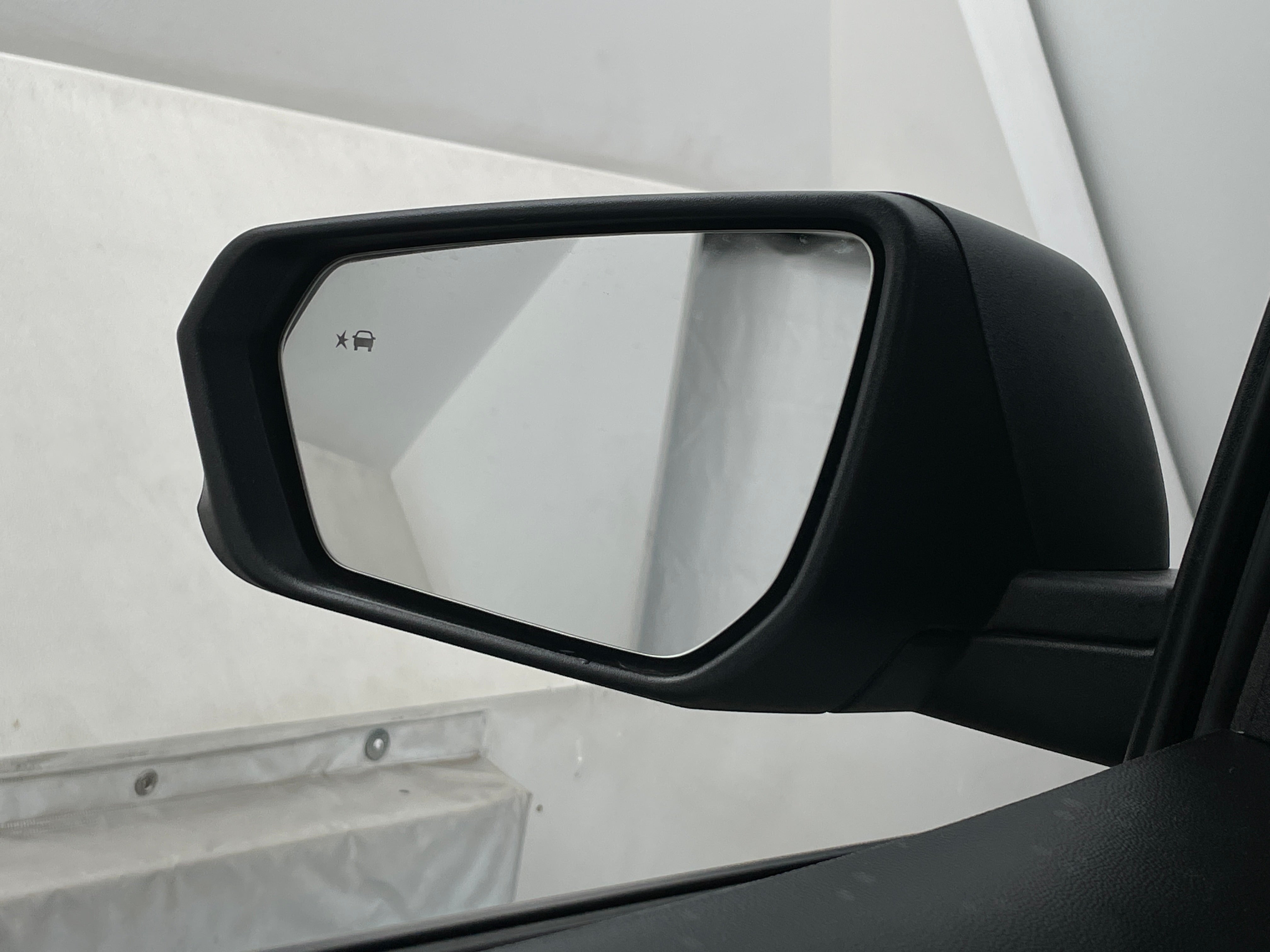 2024 Chevrolet Equinox LS - Photo 10