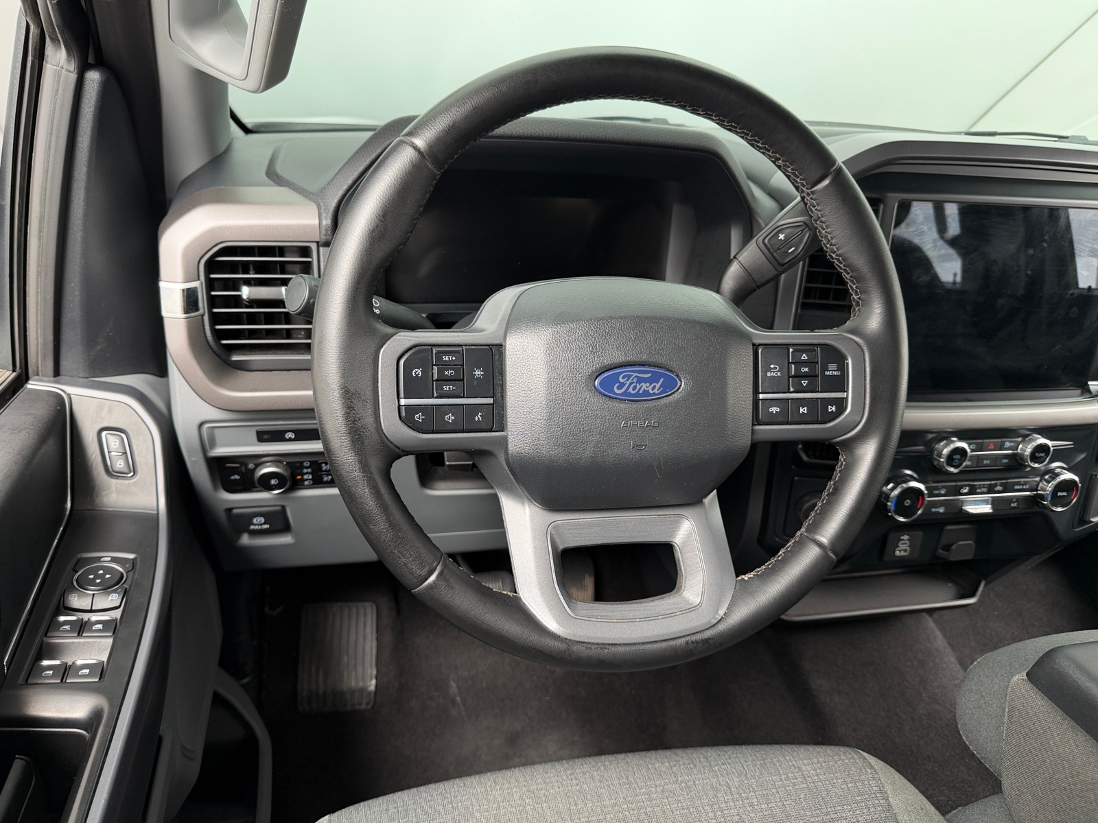 Thumbnail: 2025 Ford Econoline - 5