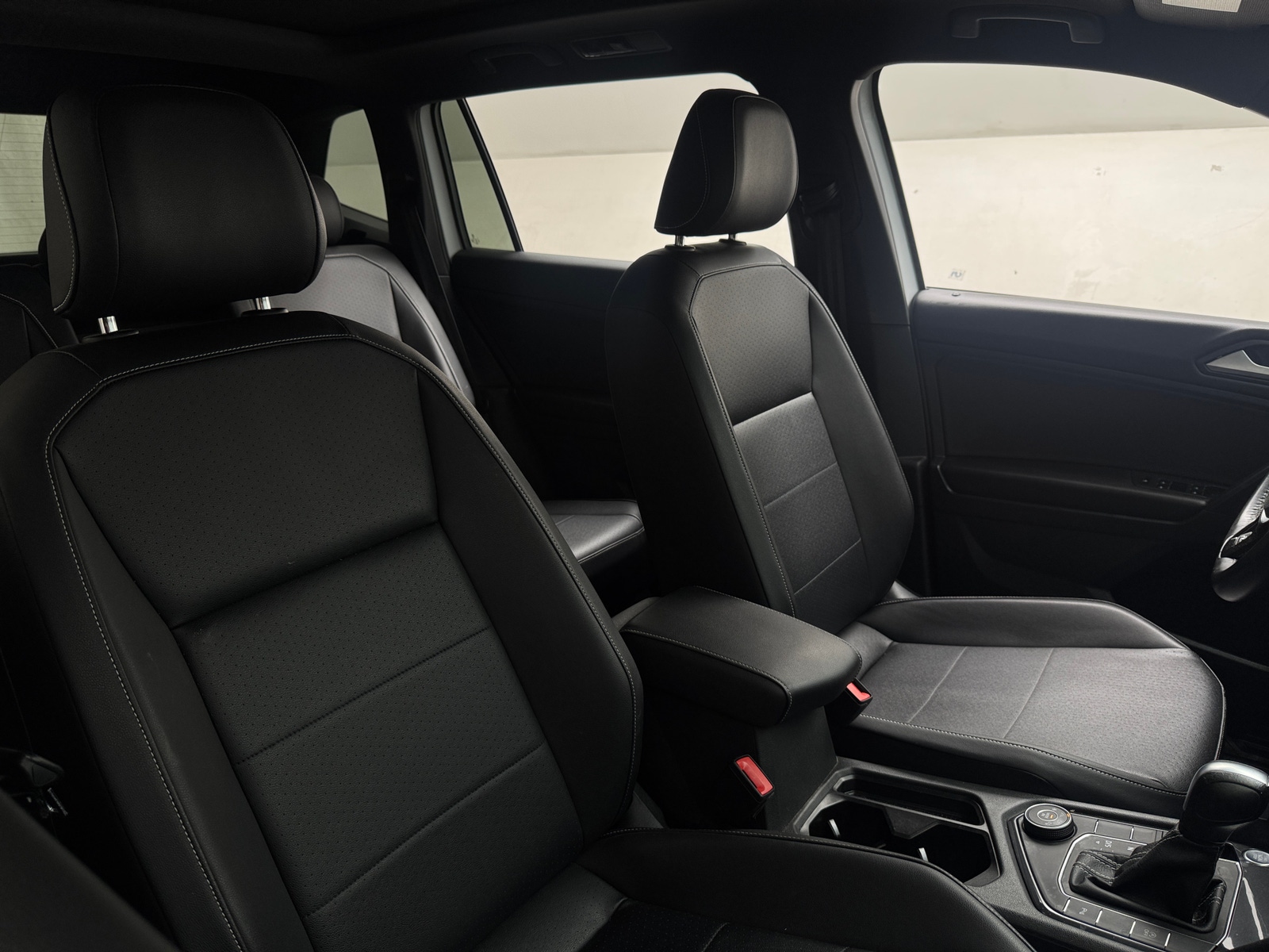 Thumbnail: 2021 Volkswagen Tiguan - 2