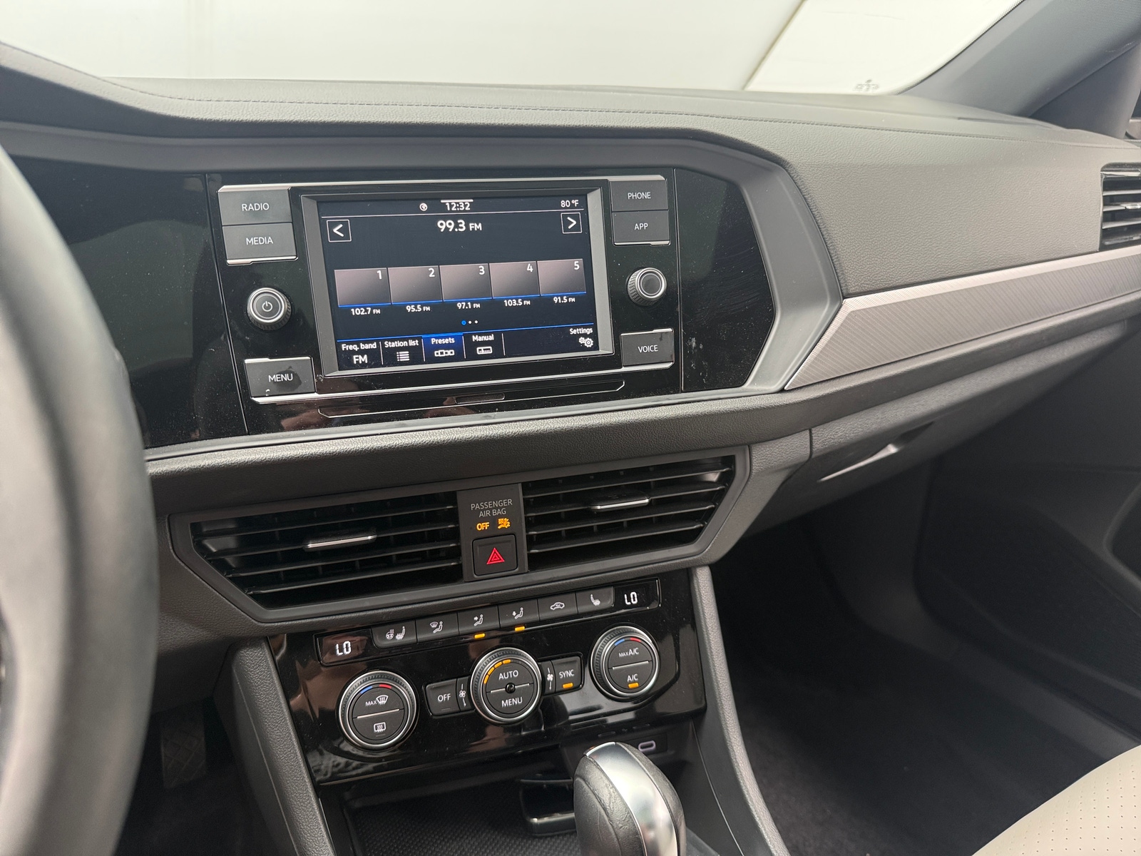 Thumbnail: 2021 Volkswagen Jetta - 4