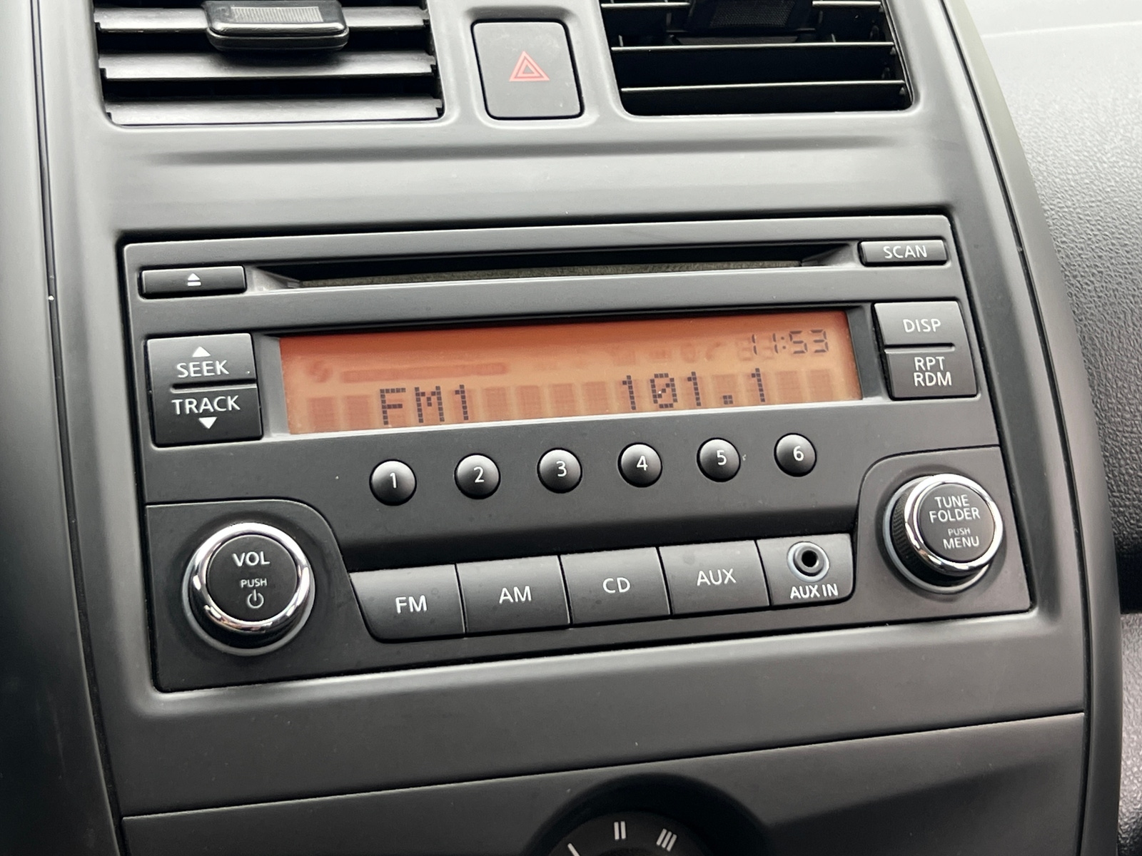 Thumbnail: 2016 Nissan Versa - 4