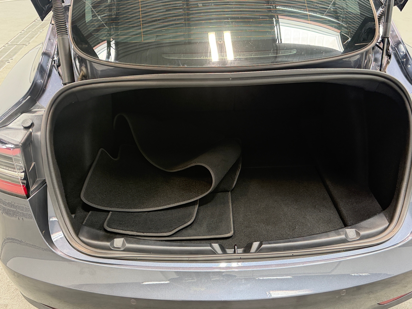 Thumbnail: 2022 Tesla Model 3 - 6
